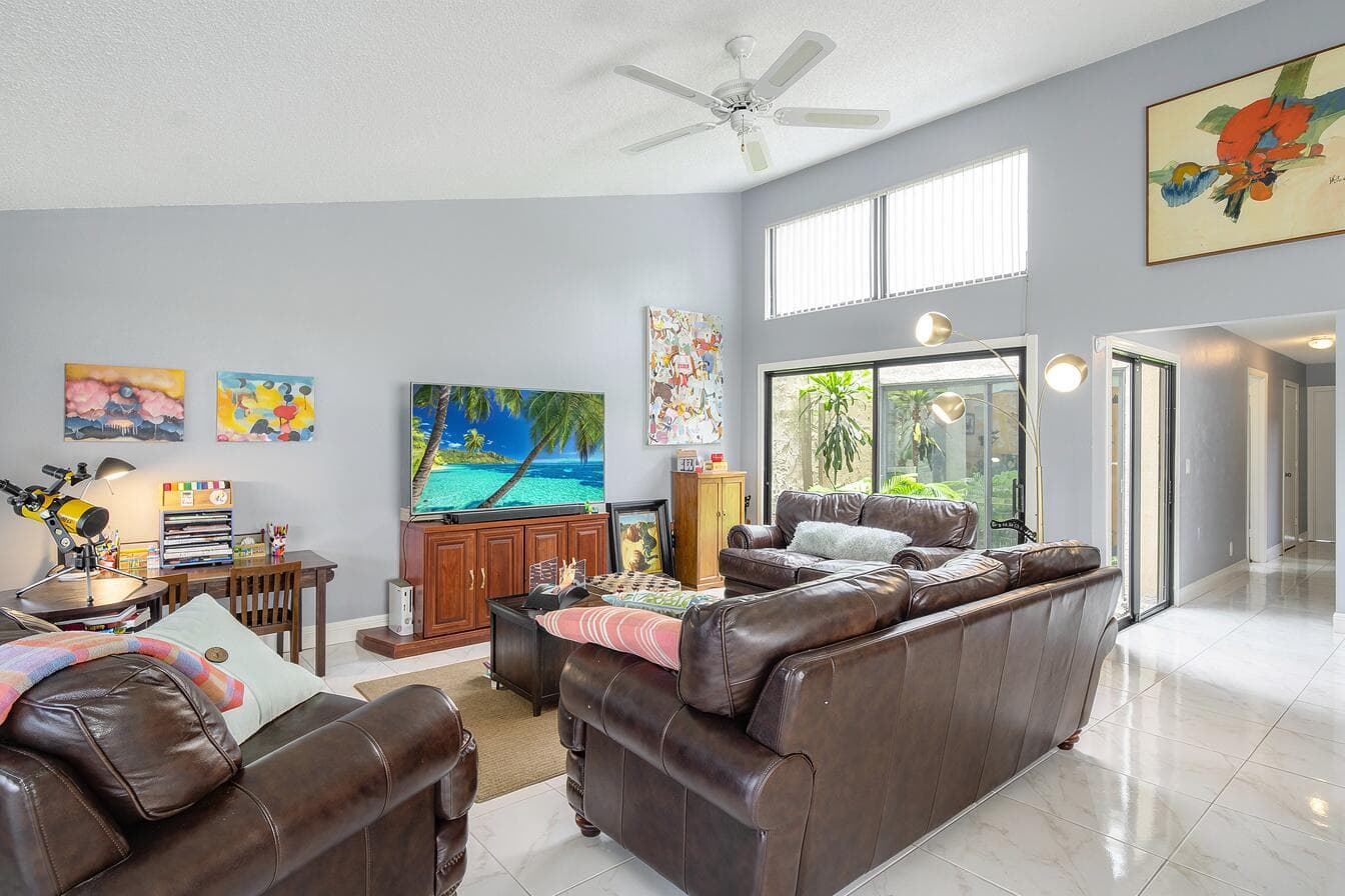 378 SW 28th Avenue, Delray Beach, FL 33445 — photo 8 of 39