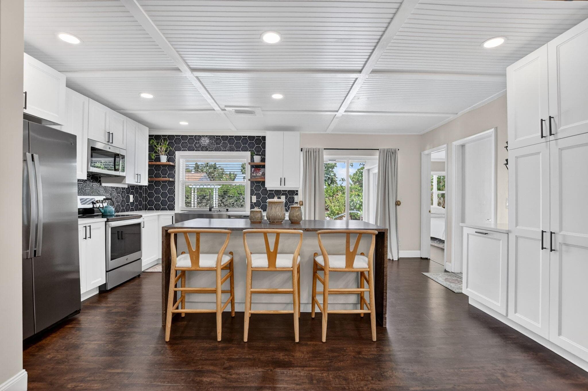 1207 SW 12th Avenue, Boca Raton, FL 33486 — photo 12 of 41