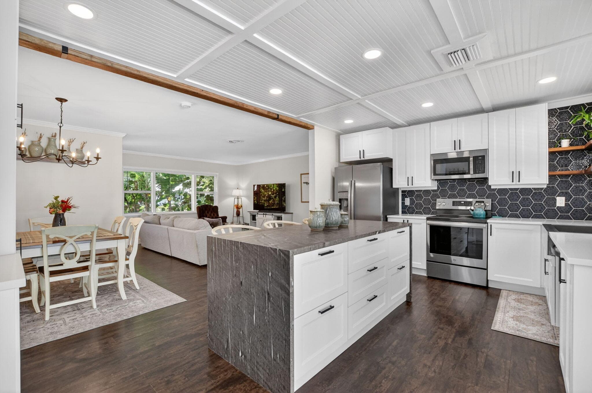 1207 SW 12th Avenue, Boca Raton, FL 33486 — photo 14 of 41
