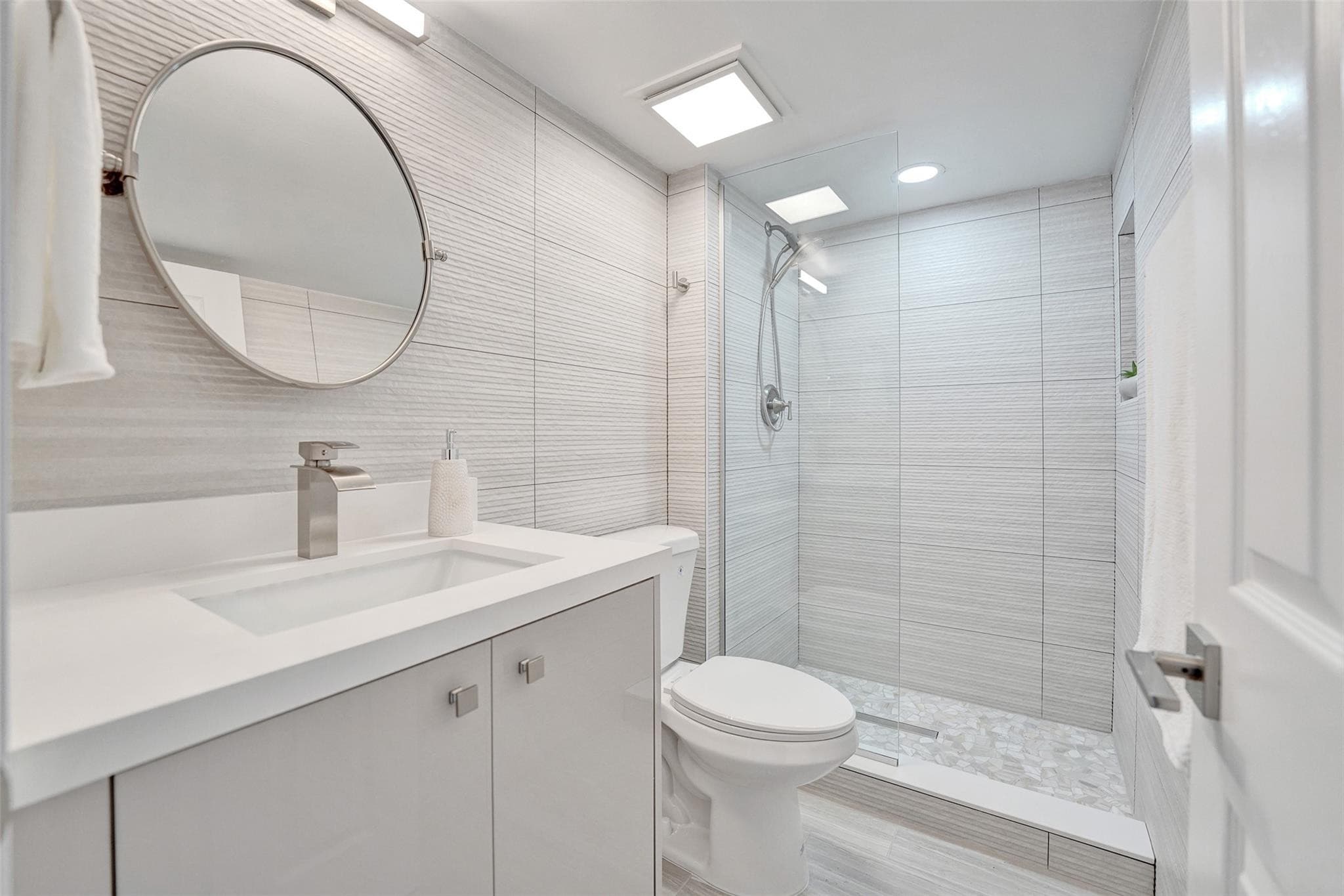 3200 Port Royale Drive N 905, Fort Lauderdale, FL 33308 — photo 15 of 49