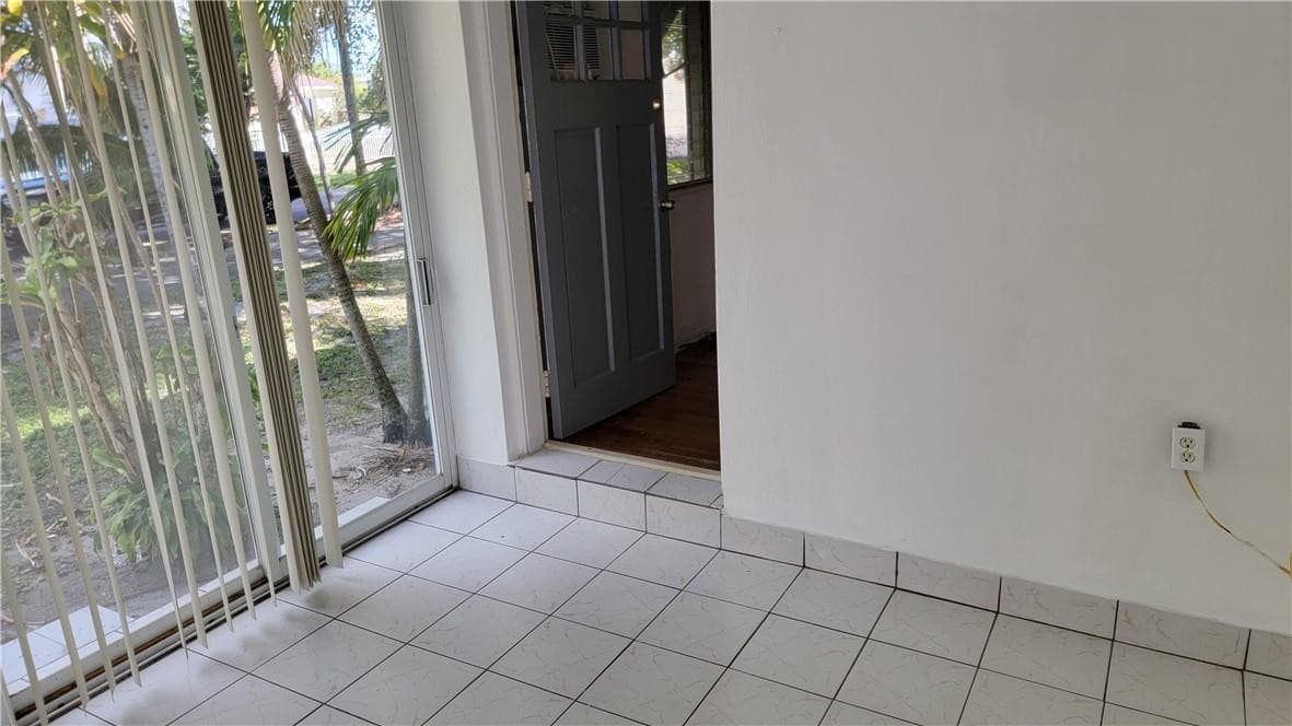 1816 Roosevelt Street, Hollywood, FL 33020 — photo 8 of 9