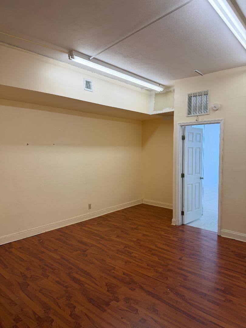 3345 NE 32nd Street, Fort Lauderdale, FL 33308 — photo 4 of 7