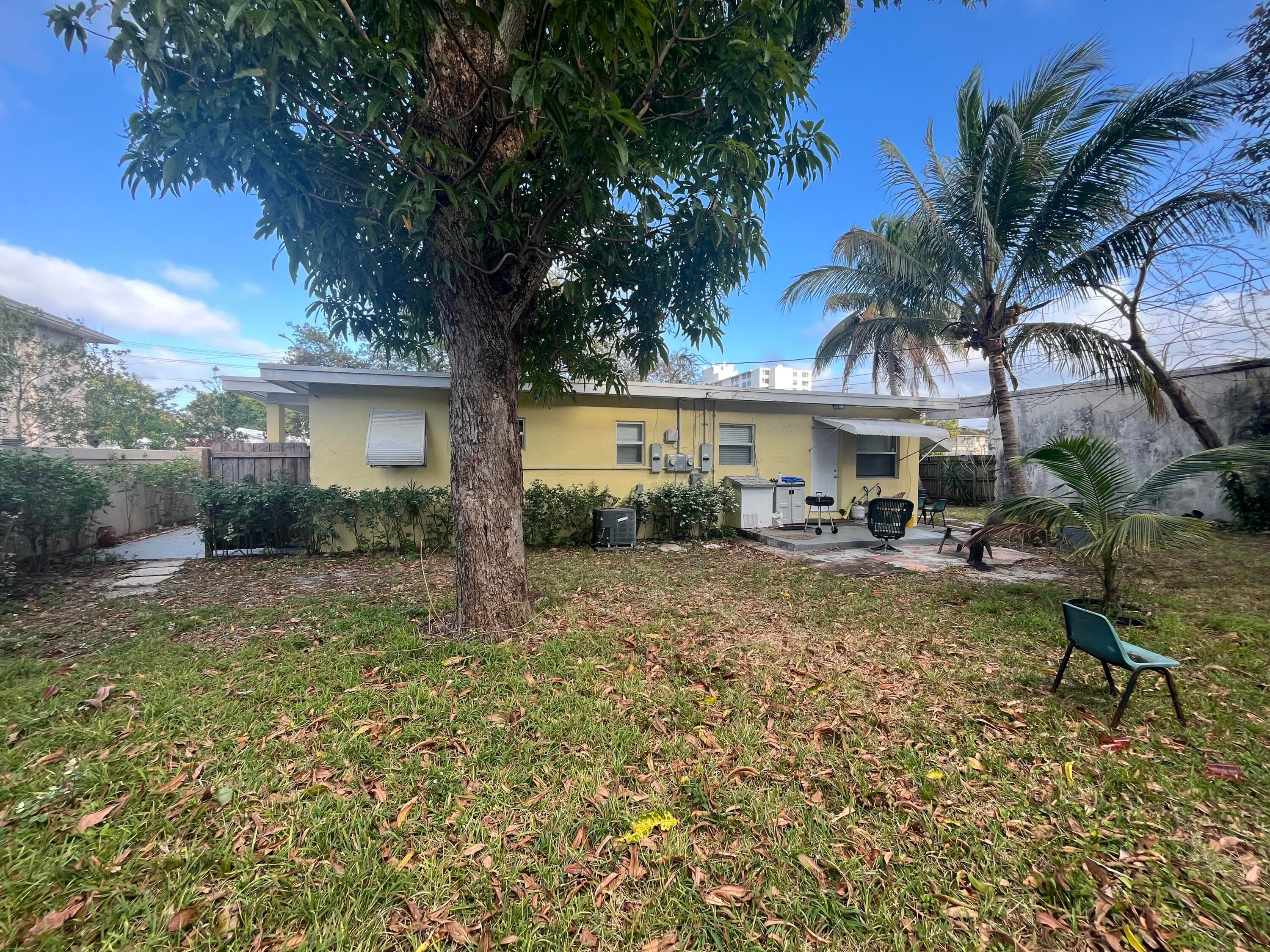 211 N A Street, Lake Worth Beach, FL 33460 — photo 2 of 15
