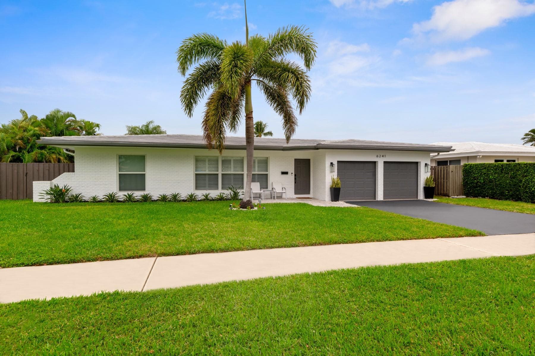 6241 NE 19th Terrace, Fort Lauderdale, FL 33308 — photo 2 of 30