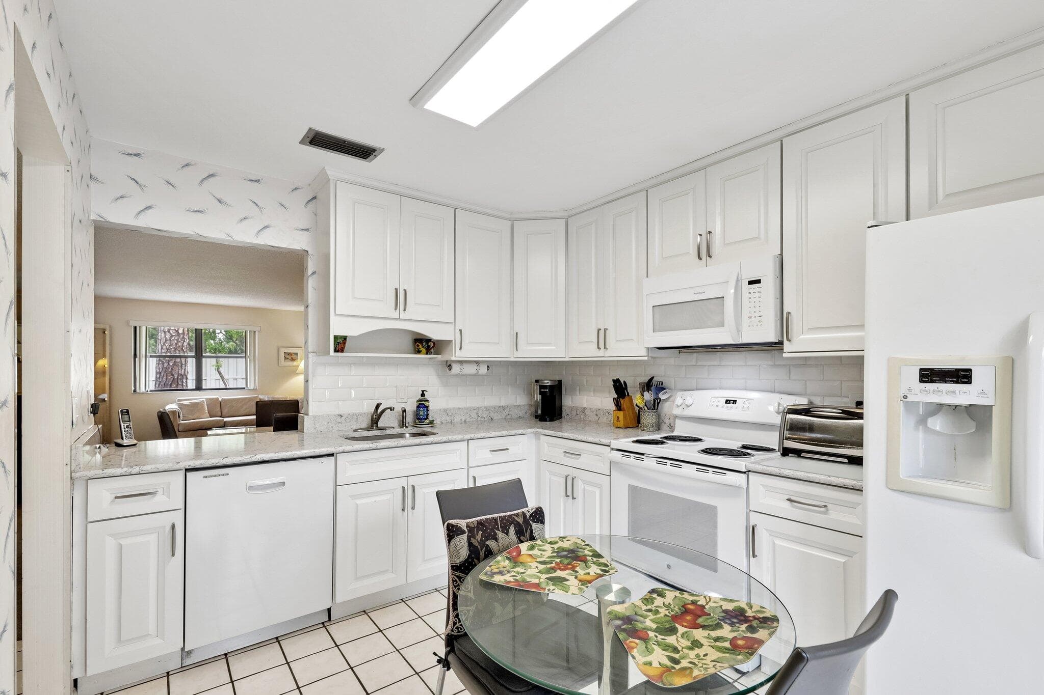 157 Pinto Palm Court, Royal Palm Beach, FL 33411 — photo 3 of 28