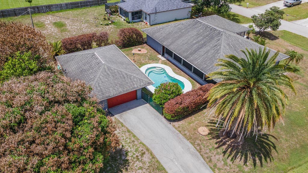 403 SW Cahoon Court, Port St. Lucie, FL 34953 — photo 4 of 32