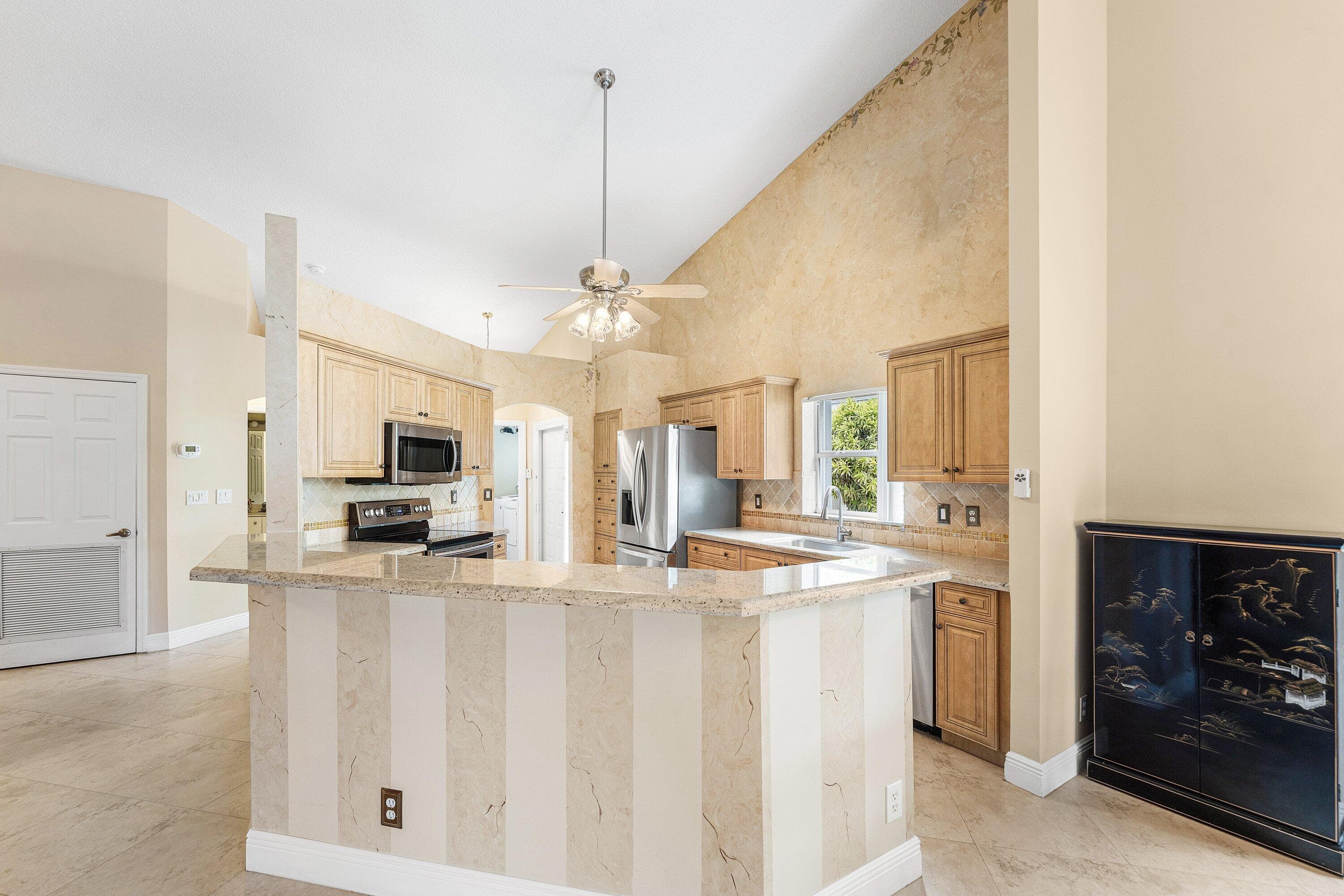 15458 Floral Club Road, Delray Beach, FL 33484 — photo 4 of 32
