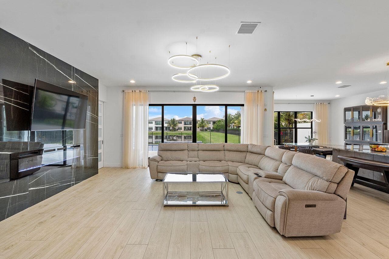 17057 Watersprite Lakes Road, Boca Raton, FL 33496 — photo 14 of 89