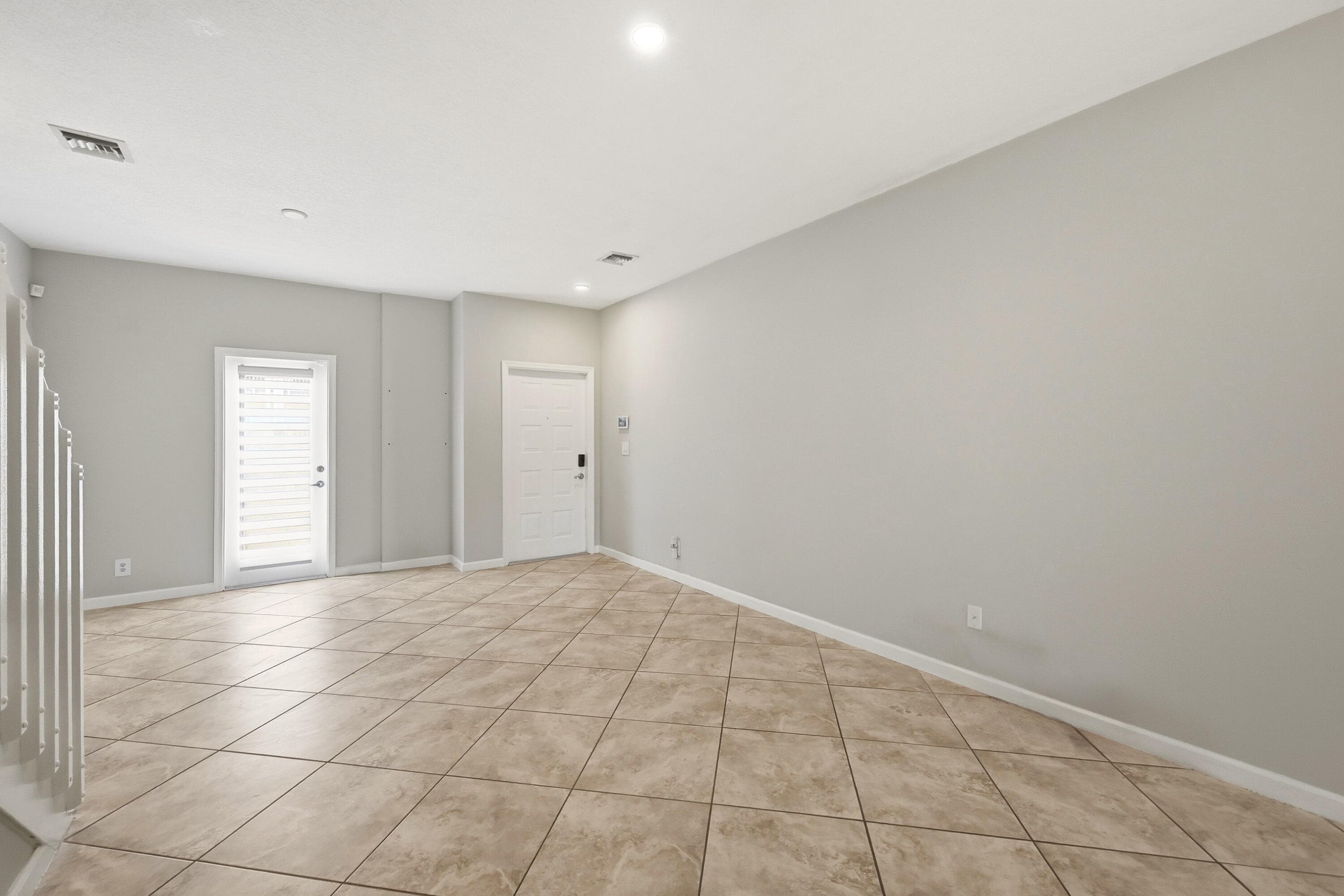 8464 Lagos De Campo Boulevard, Tamarac, FL 33321 — photo 12 of 43