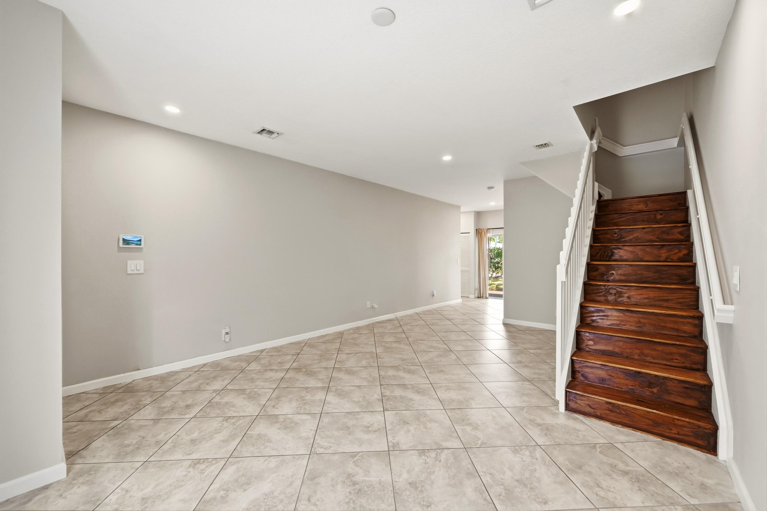 8464 Lagos De Campo Boulevard, Tamarac, FL 33321 — photo 13 of 43