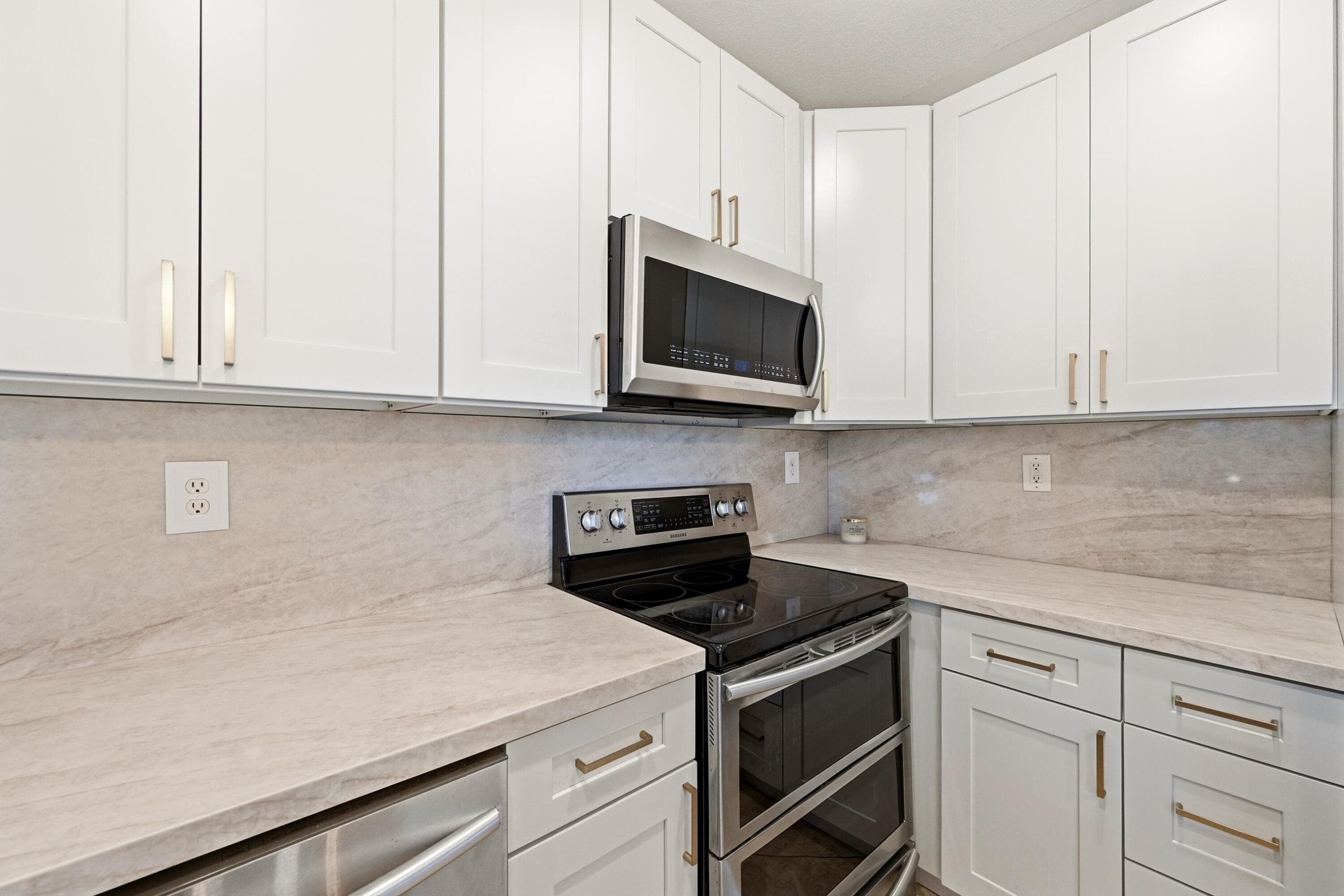8464 Lagos De Campo Boulevard, Tamarac, FL 33321 — photo 34 of 43