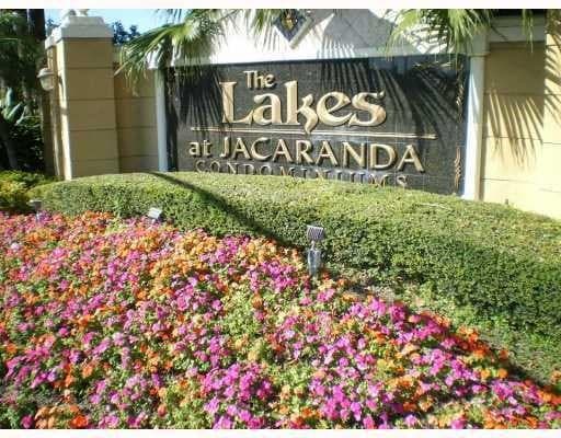 10709 Cleary Boulevard Unit 304, Plantation, FL 33324 — photo 1 of 17