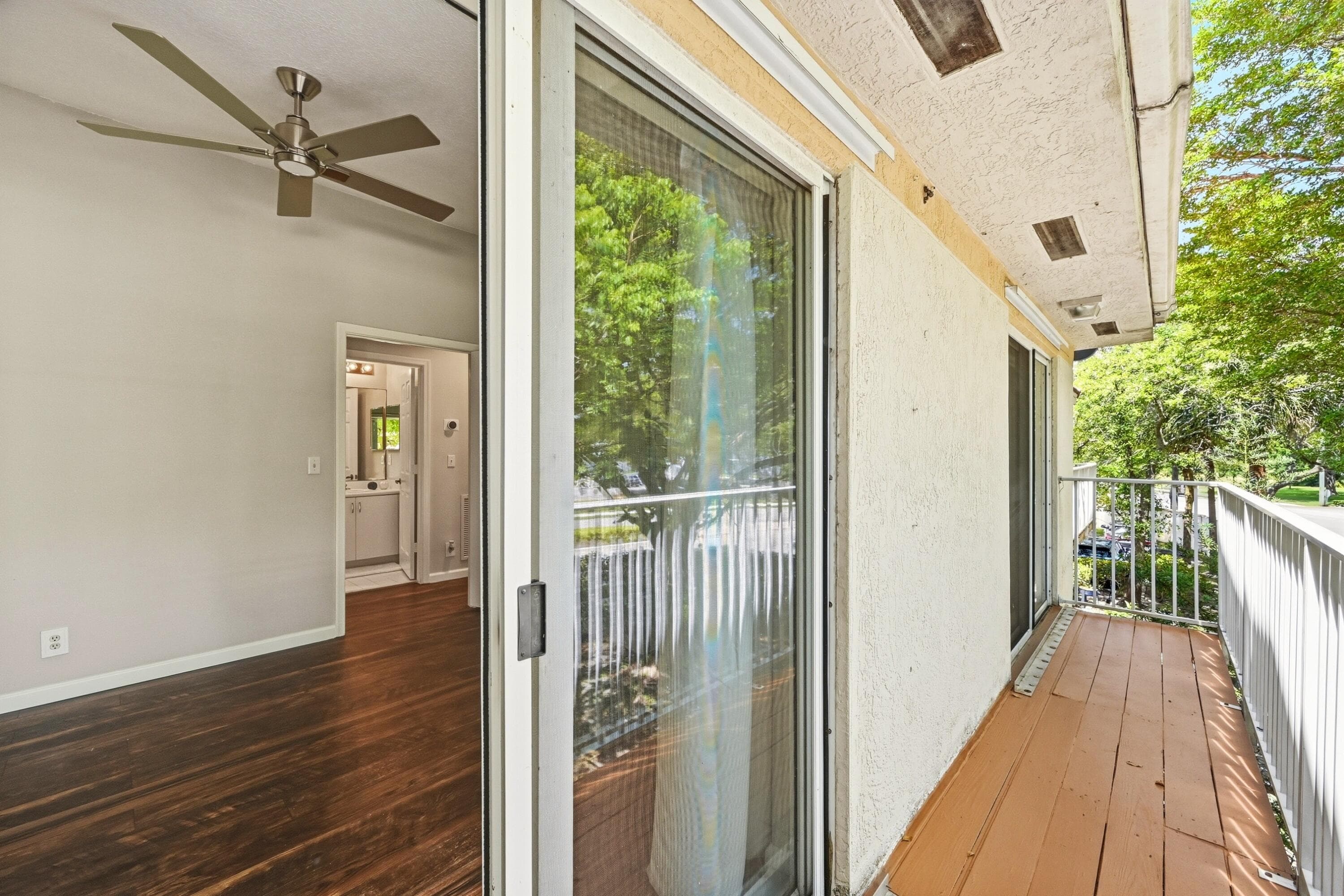 8464 Lagos De Campo Boulevard, Tamarac, FL 33321 — photo 20 of 43