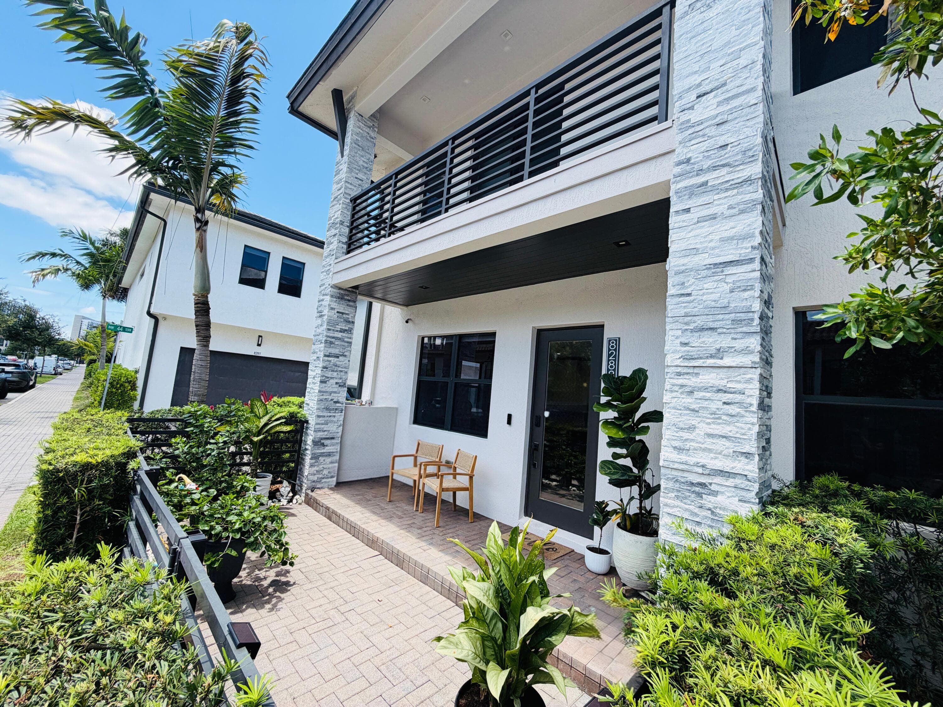 8288 NW 44th Terrace, Doral, FL 33166 — photo 12 of 68