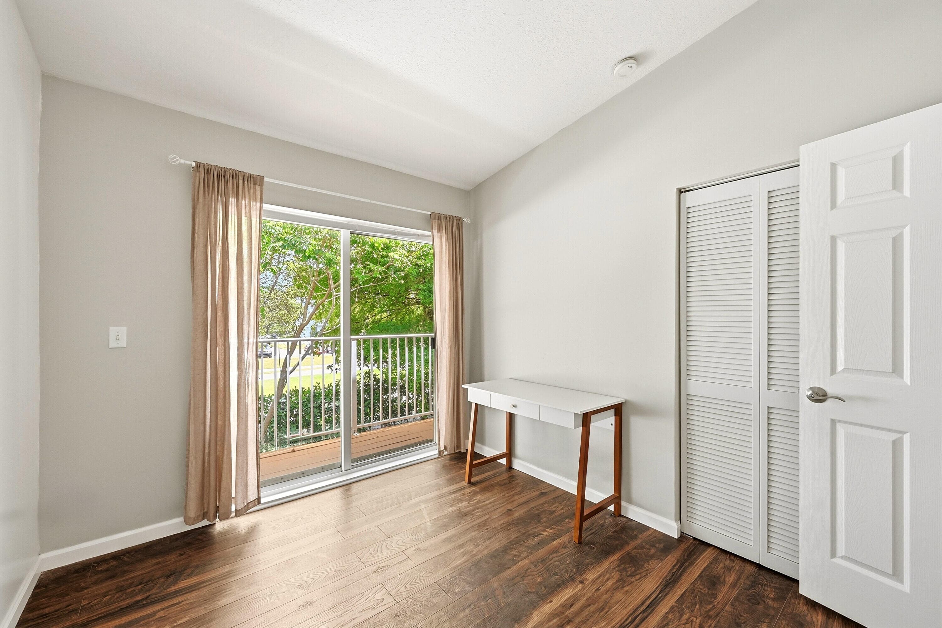 8464 Lagos De Campo Boulevard, Tamarac, FL 33321 — photo 24 of 43