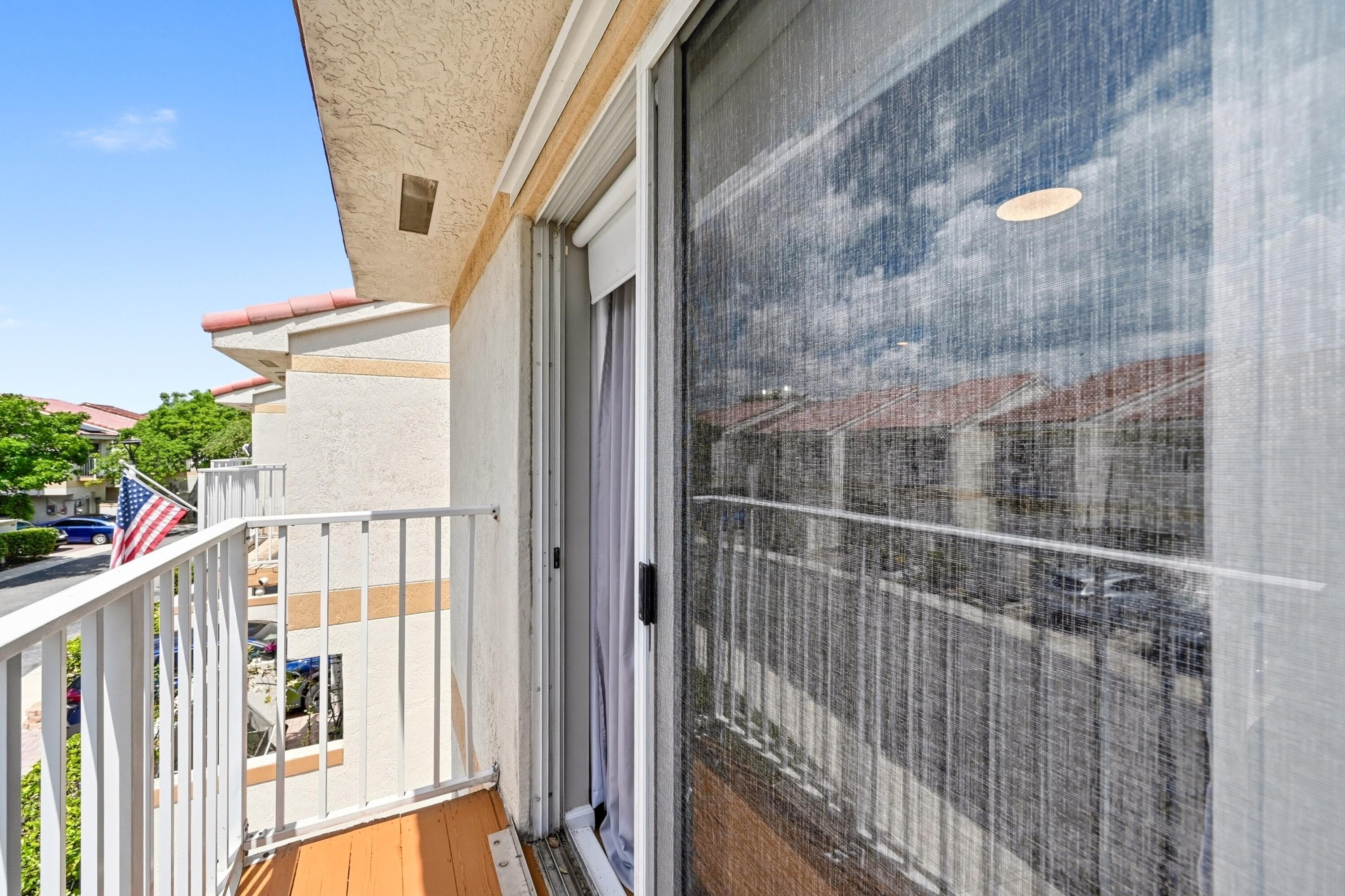 8464 Lagos De Campo Boulevard, Tamarac, FL 33321 — photo 37 of 43