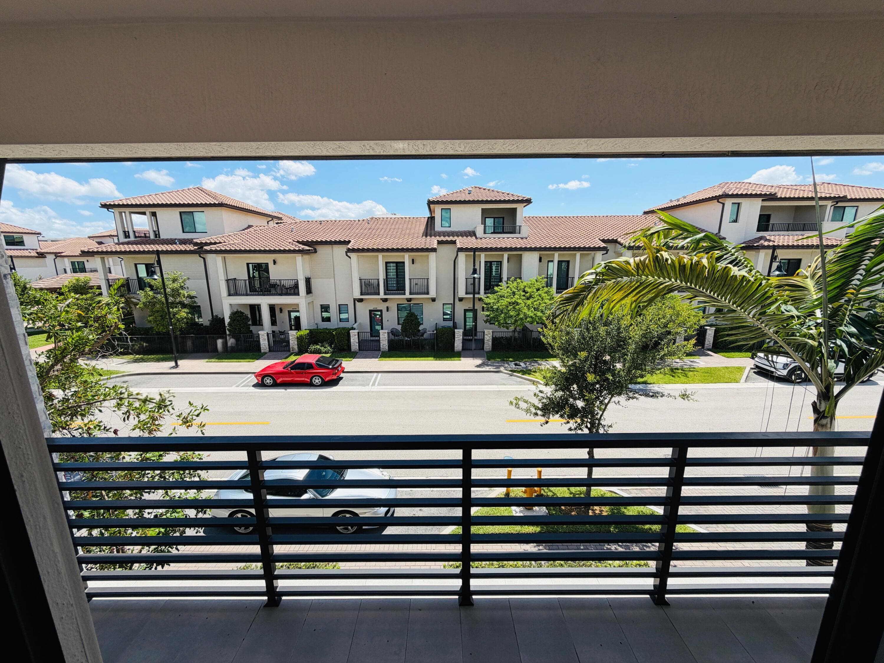 8288 NW 44th Terrace, Doral, FL 33166 — photo 31 of 68