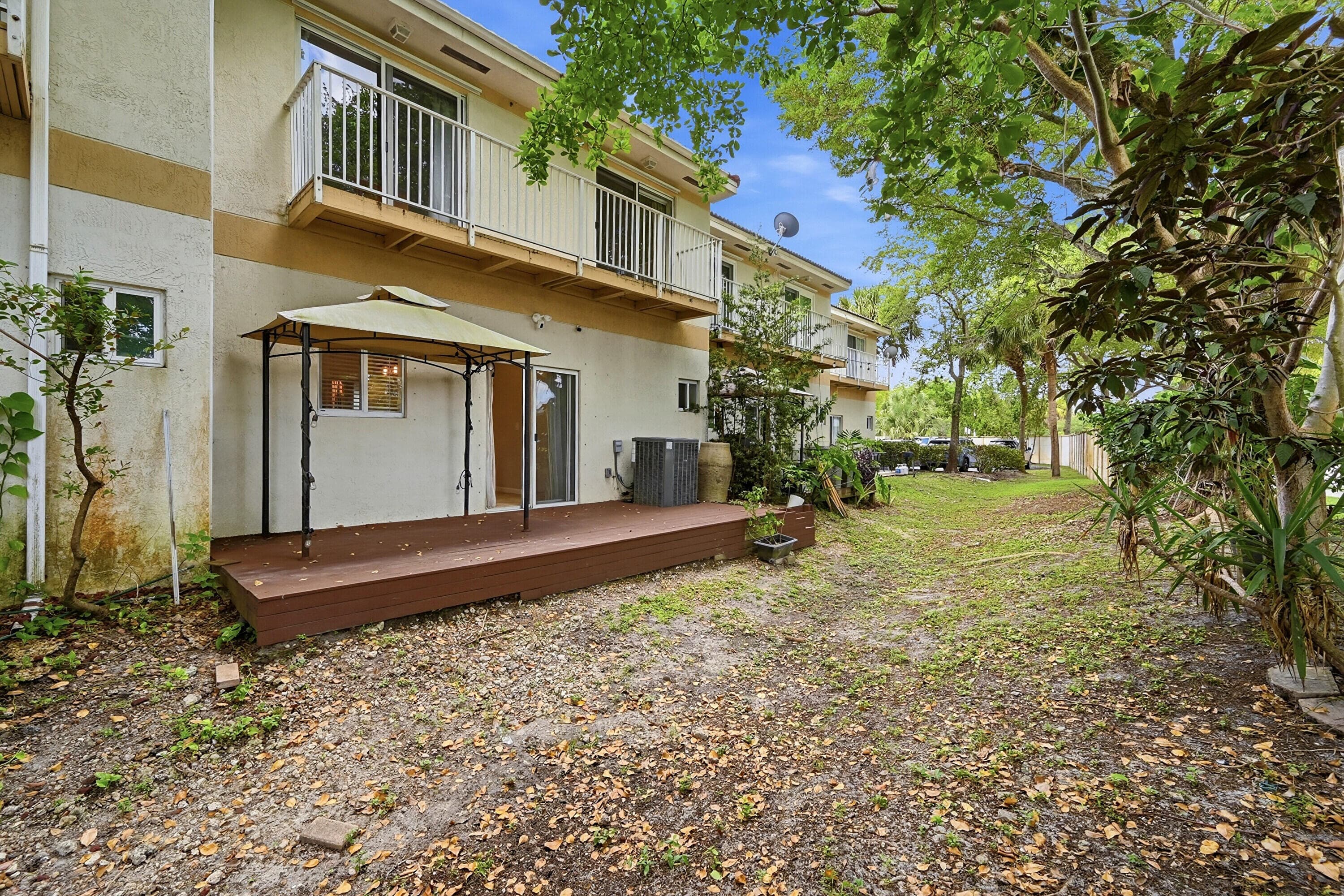 8464 Lagos De Campo Boulevard, Tamarac, FL 33321 — photo 41 of 43