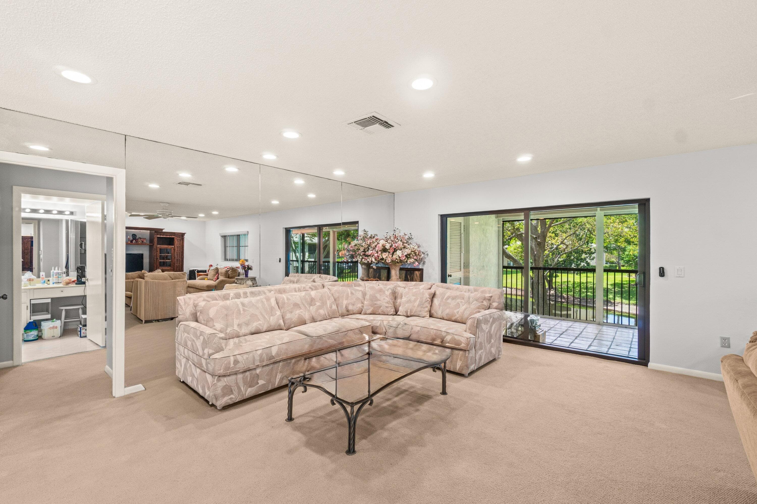 46 Stratford Lane W D, Boynton Beach, FL 33436 — photo 10 of 54