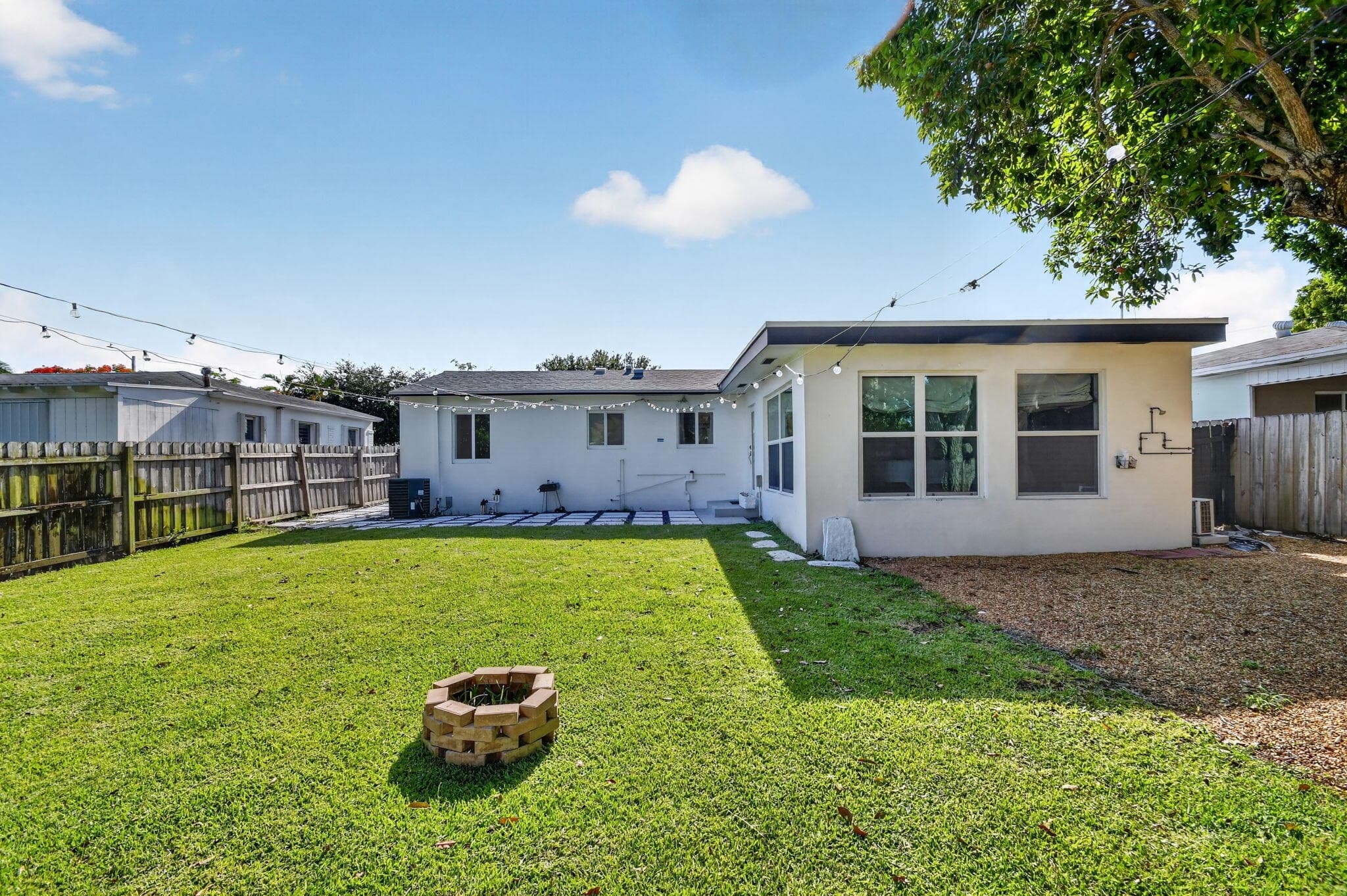 1426 N K Street, Lake Worth, FL 33460 — photo 4 of 18