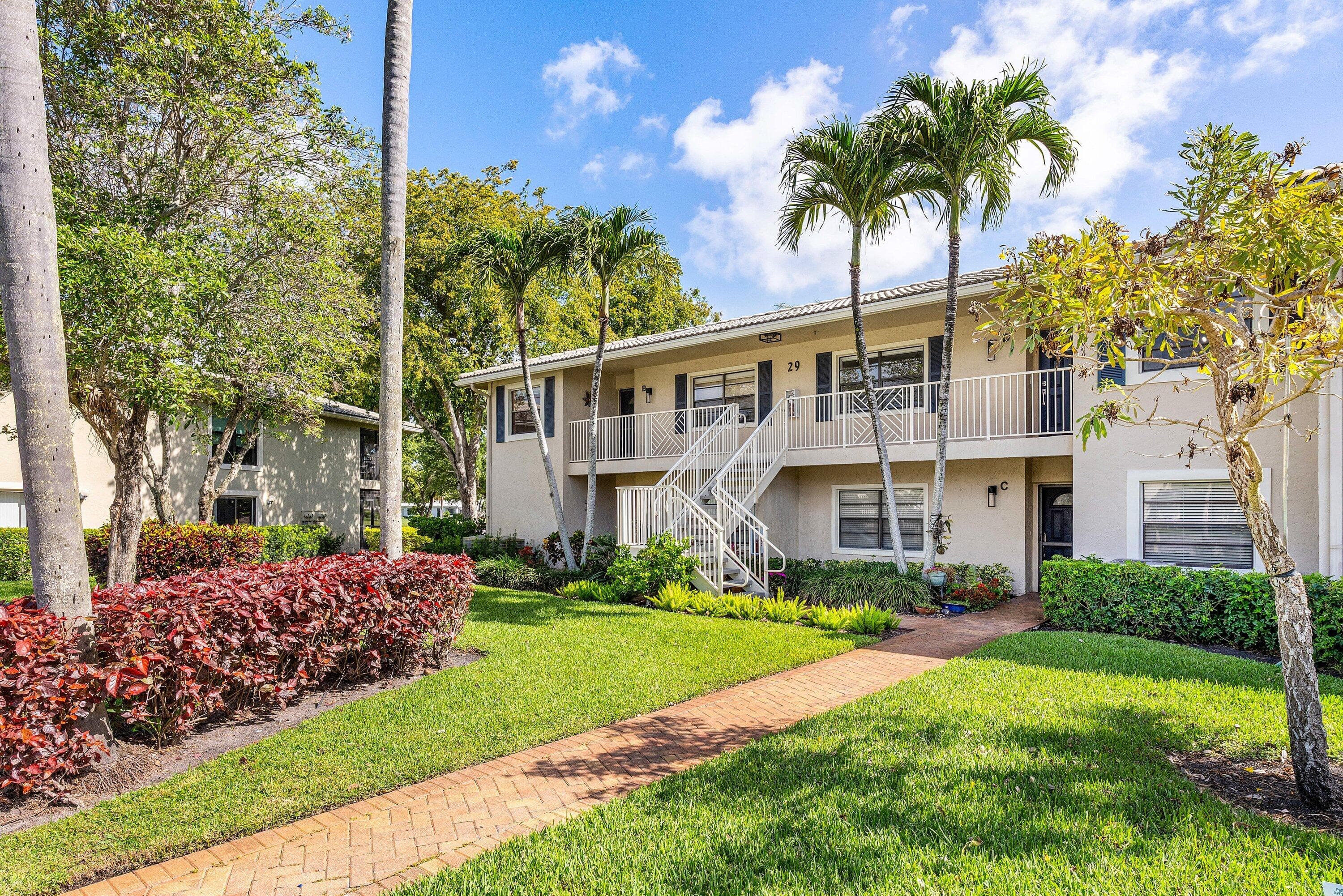 29 Stratford Lane W B, Boynton Beach, FL 33436 — photo 3 of 55