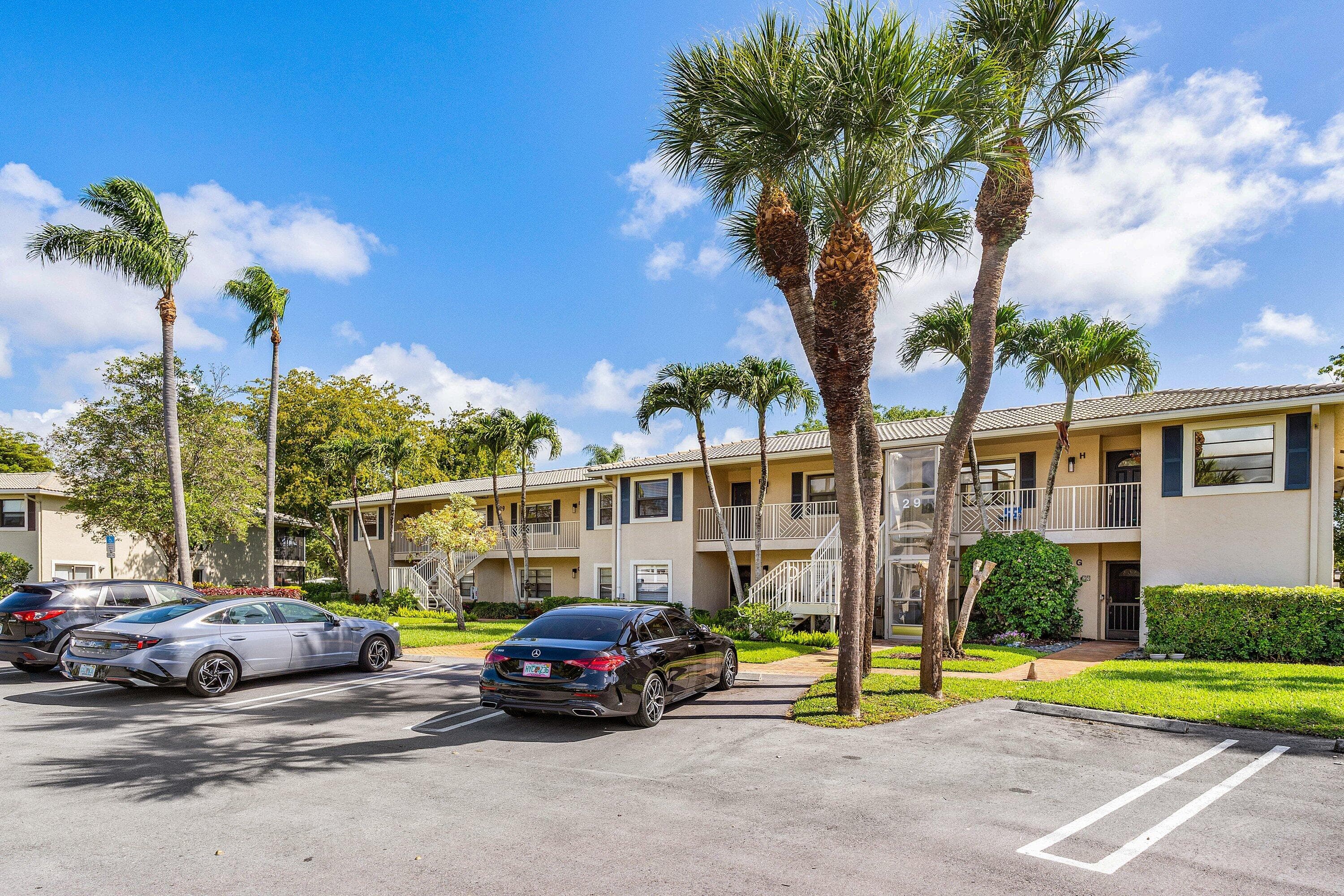 29 Stratford Lane W B, Boynton Beach, FL 33436 — photo 4 of 55
