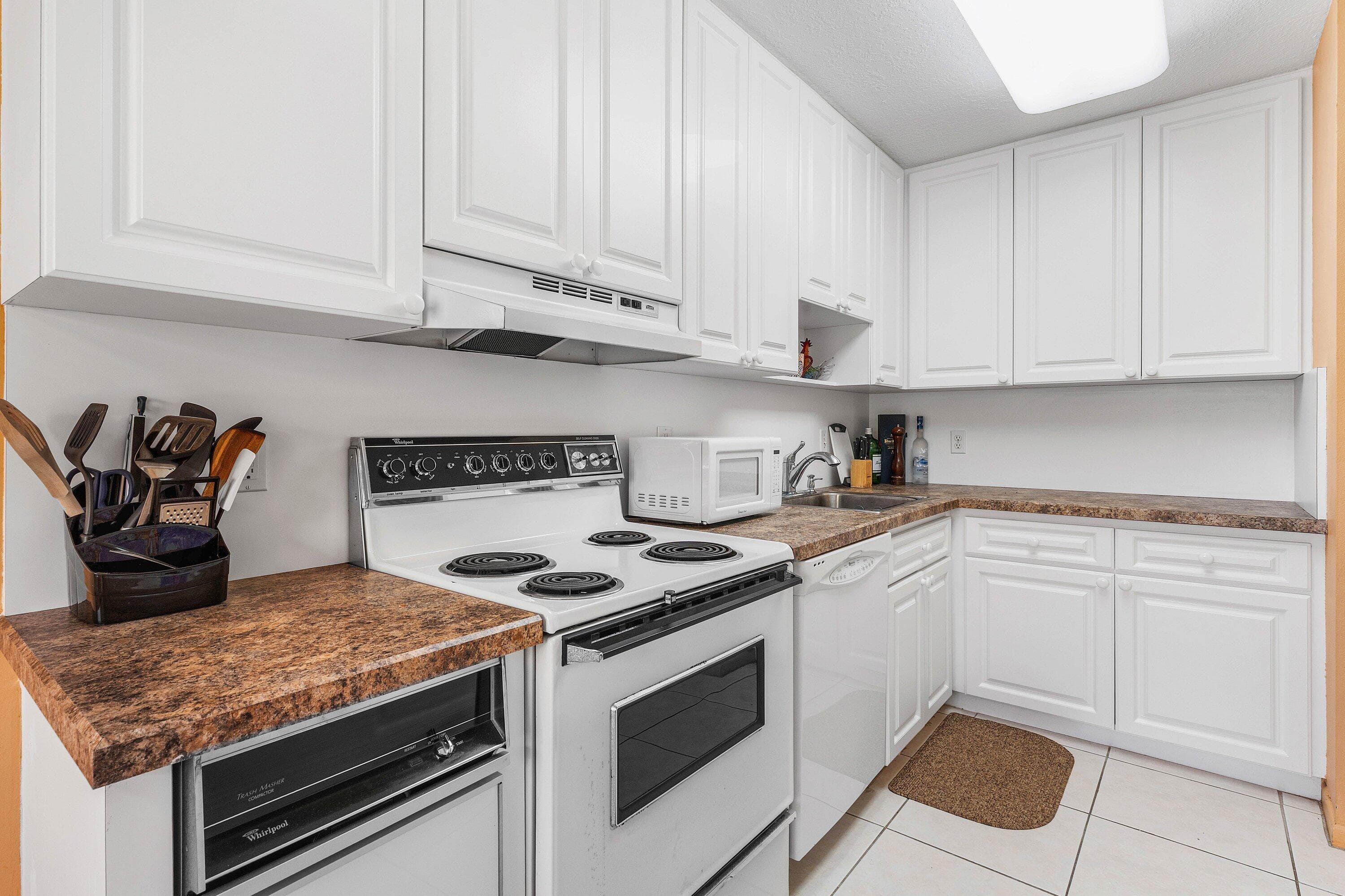 29 Stratford Lane W B, Boynton Beach, FL 33436 — photo 16 of 55