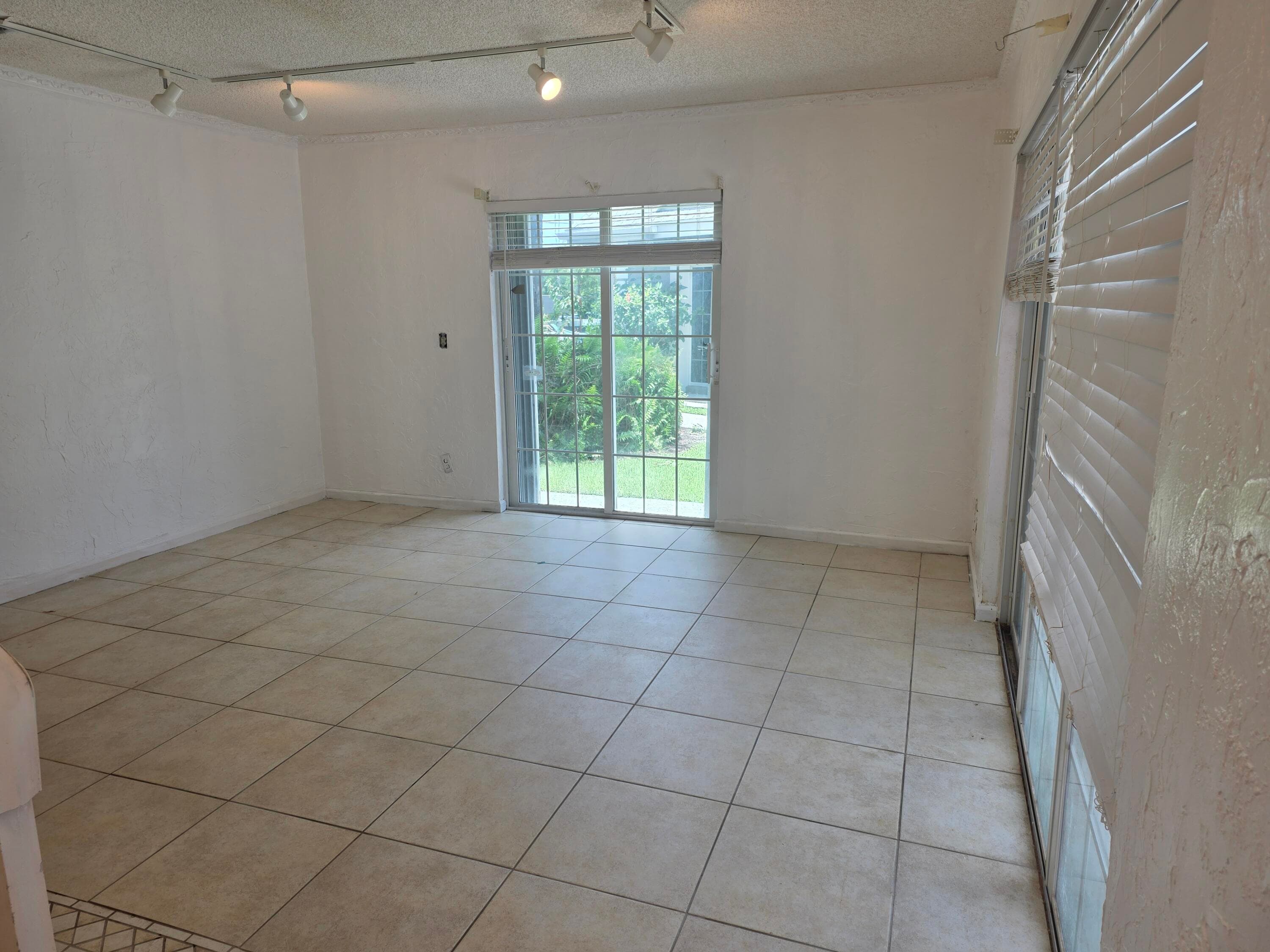 504 Vision Court, Palm Beach Gardens, FL 33418 — photo 4 of 20