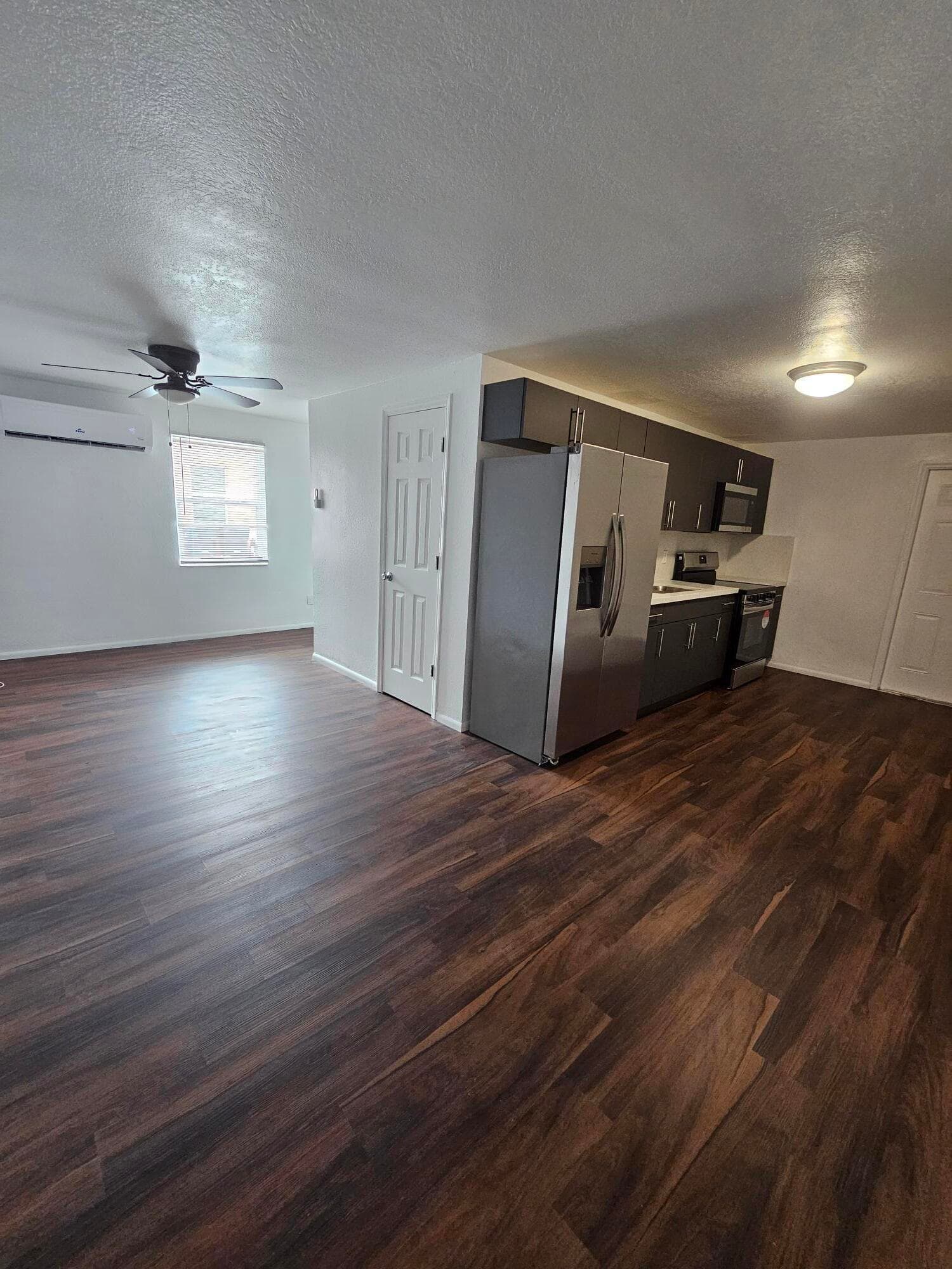 148 W 14th Street 2, Riviera Beach, FL 33404 — photo 2 of 6
