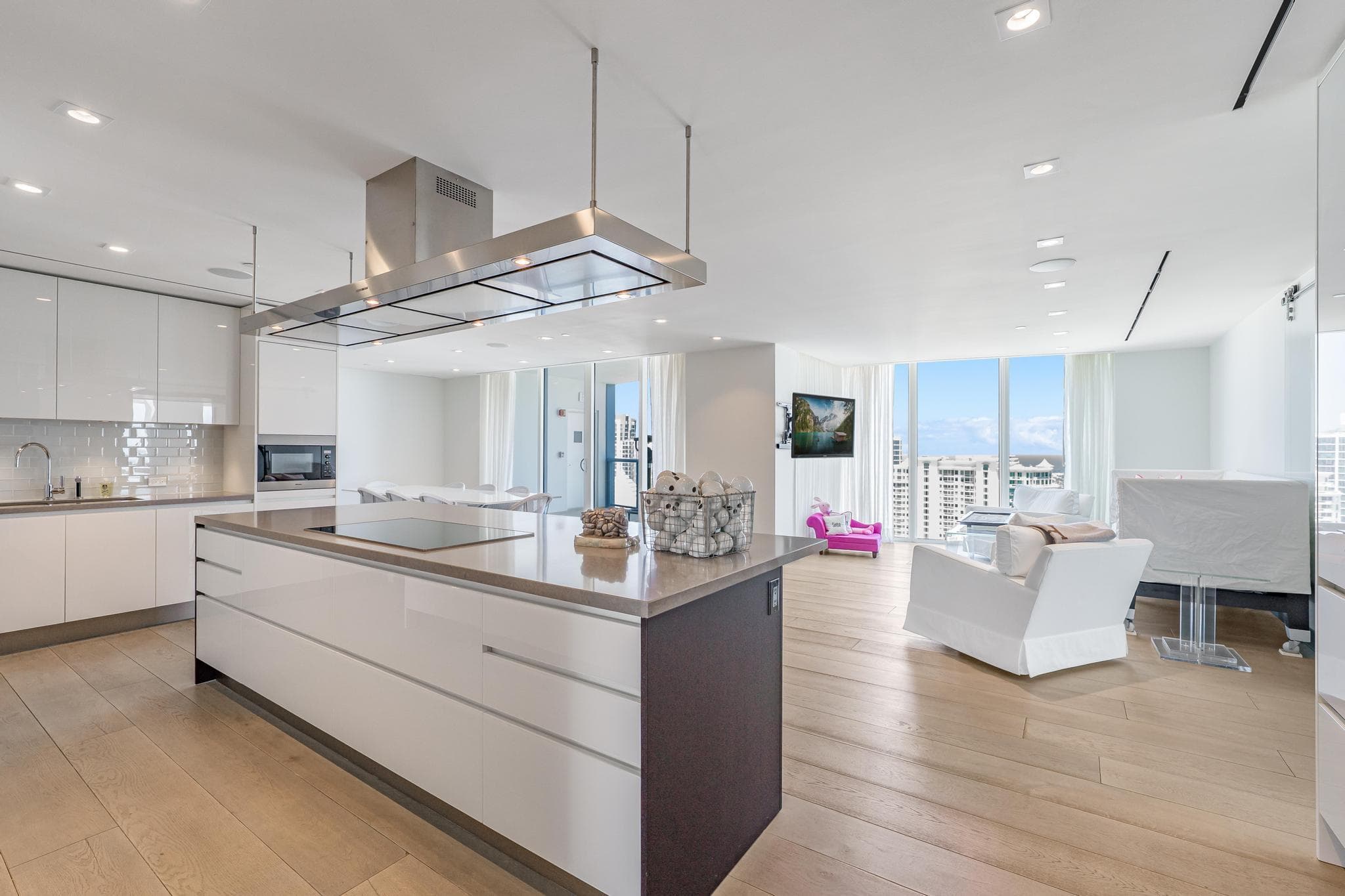 333 Las Olas Way 4206, Fort Lauderdale, FL 33301 — photo 9 of 58
