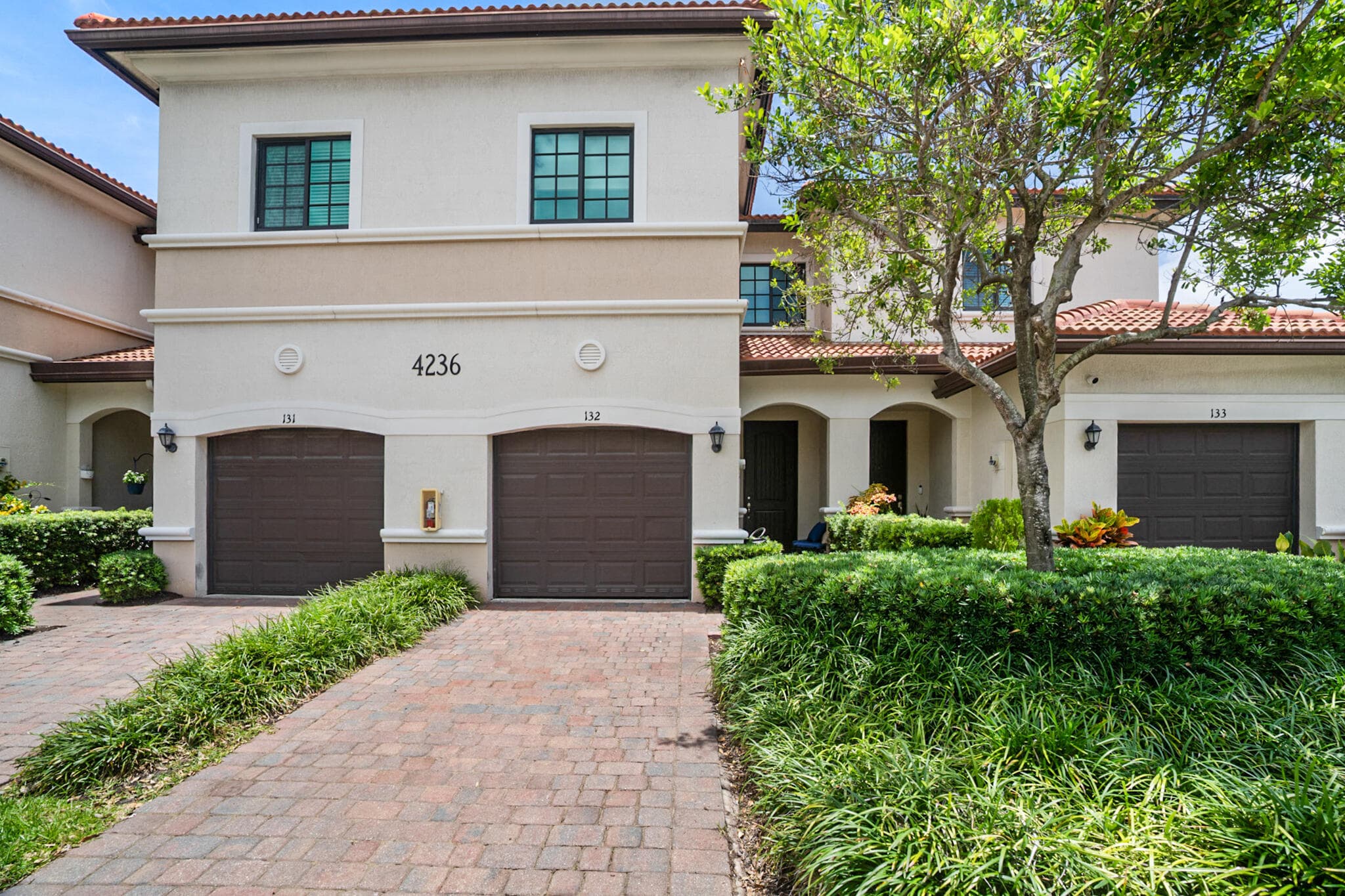 4236 N Dixie Highway 132, Oakland Park, FL 33334 — photo 3 of 39