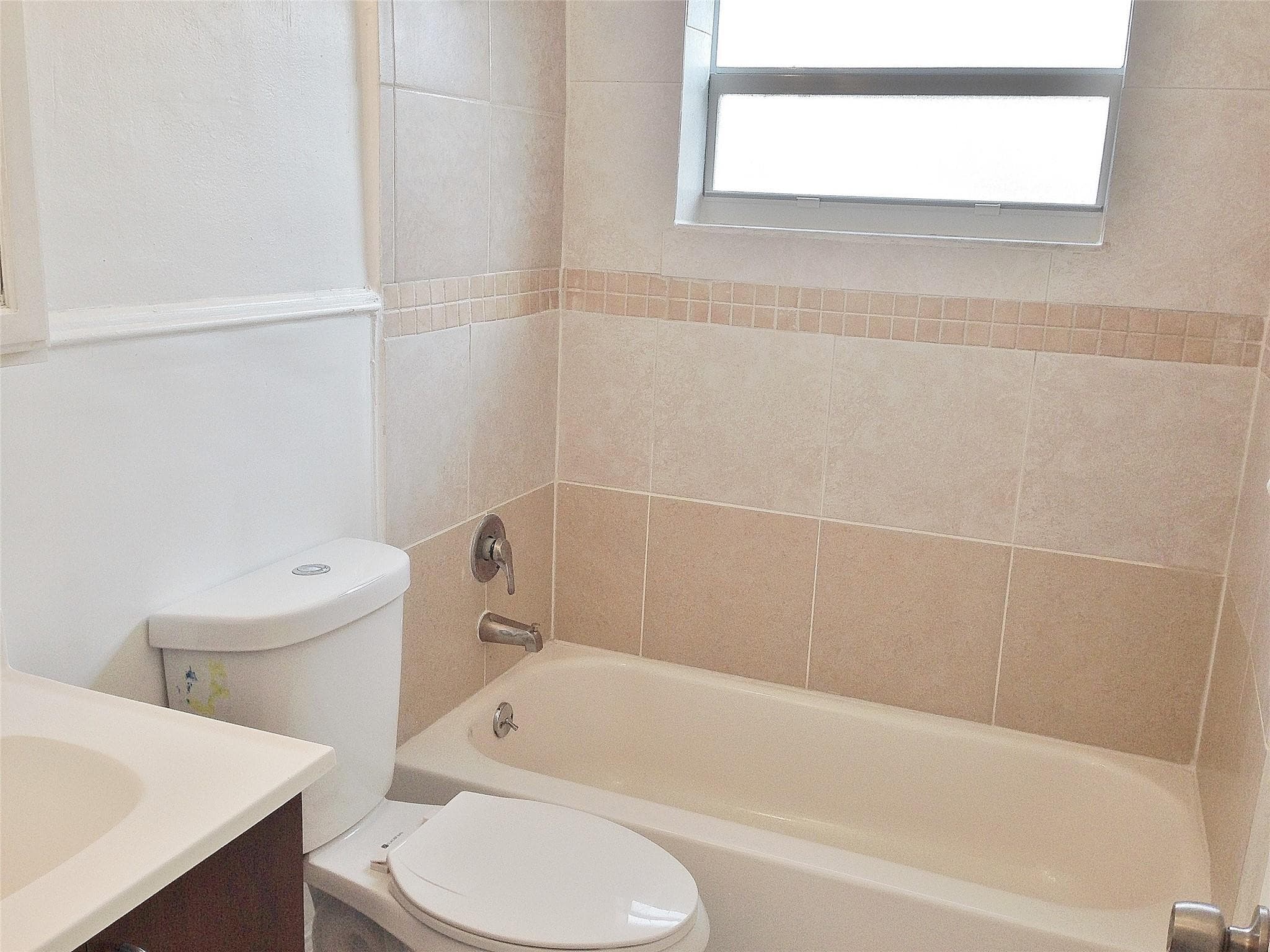 7510 NW 23rd Street, Sunrise, FL 33313 — photo 8 of 14