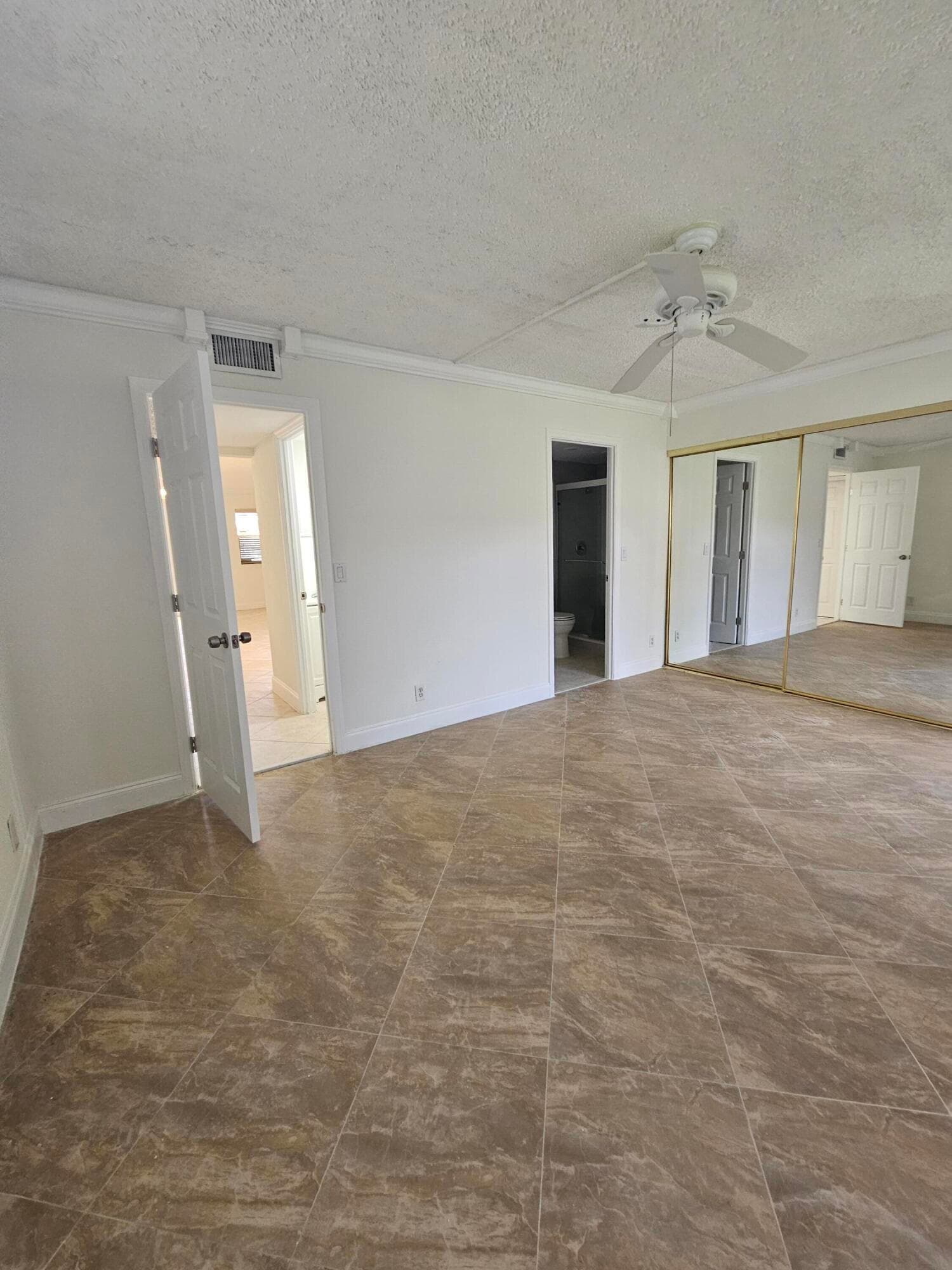 211 E Saxony Lane 211, Delray Beach, FL 33446 — photo 9 of 18