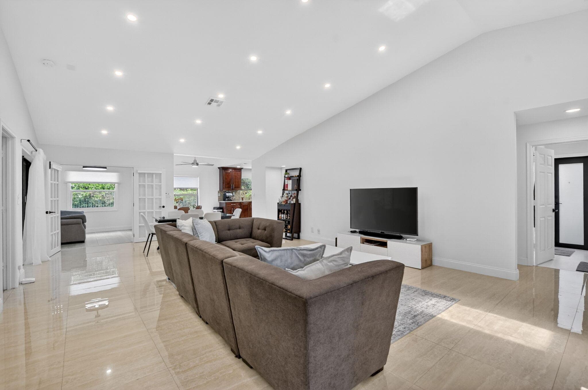 19700 Sedgefield Terrace, Boca Raton, FL 33498 — photo 7 of 61
