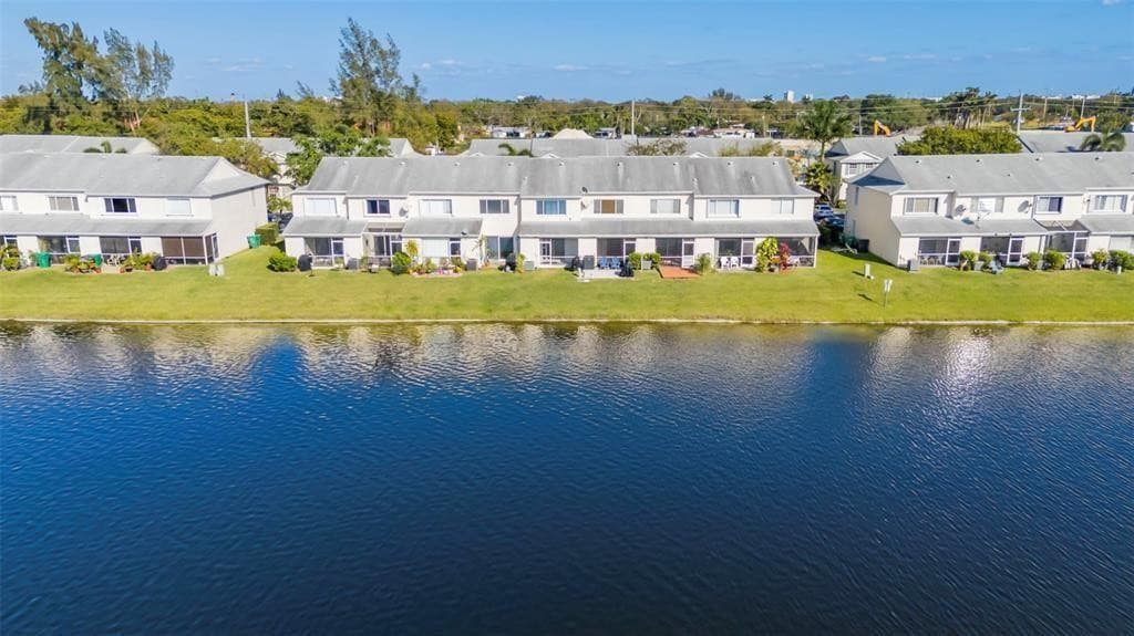 3168 SW 49th Street, Dania Beach, FL 33312 — photo 4 of 28