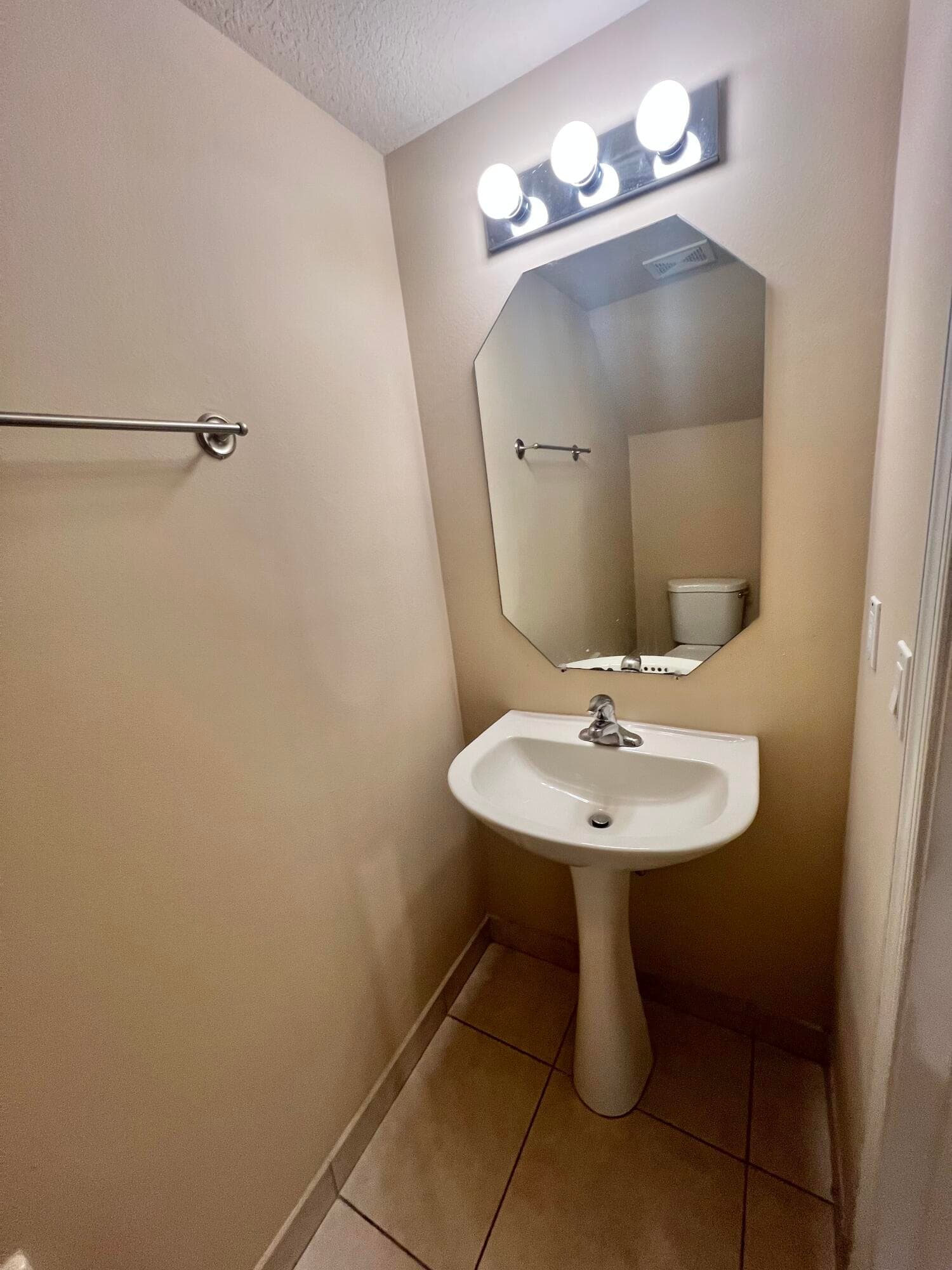2552 SW Marshfield Court, Port St. Lucie, FL 34953 — photo 11 of 29