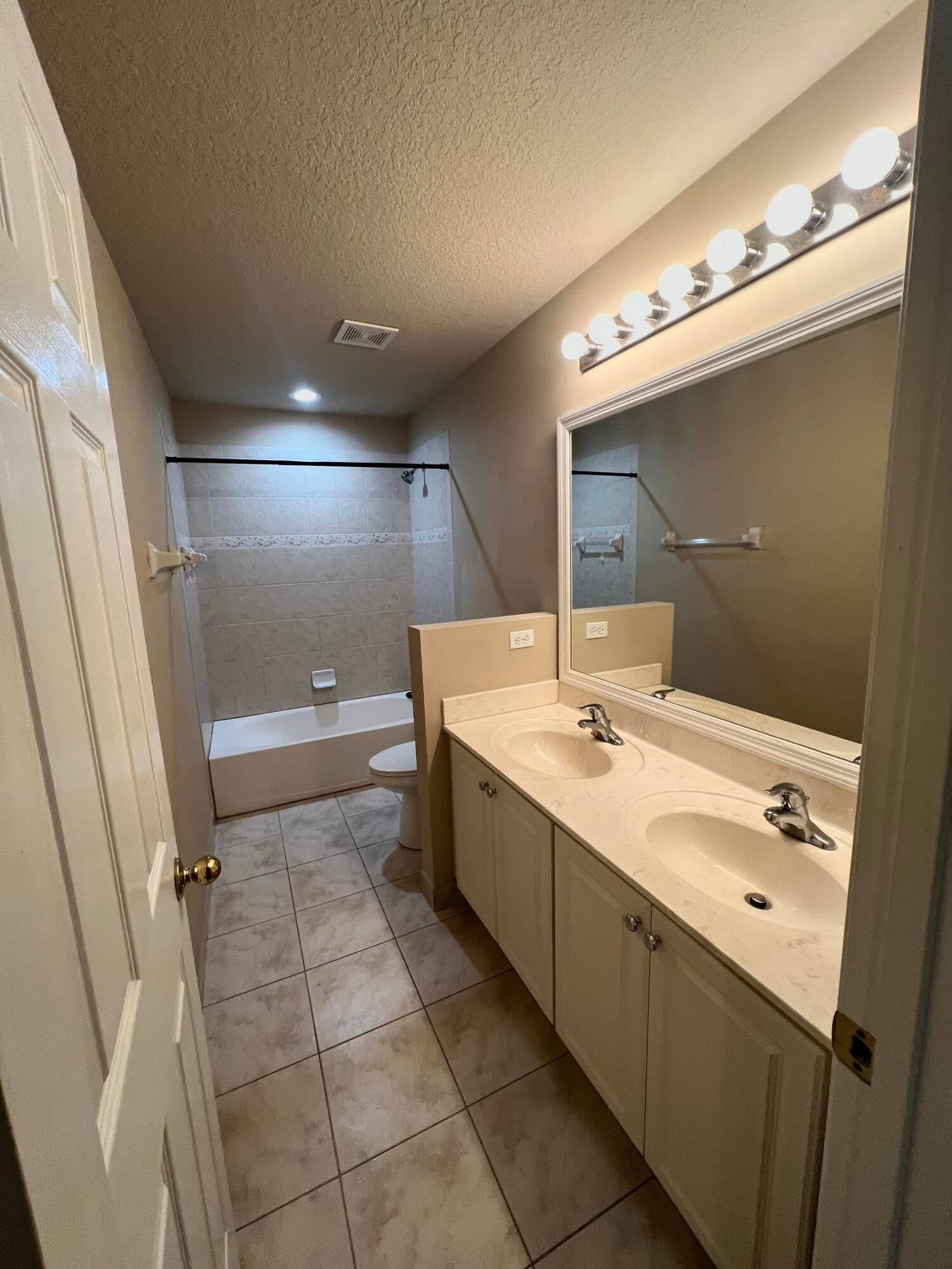 2552 SW Marshfield Court, Port St. Lucie, FL 34953 — photo 15 of 29