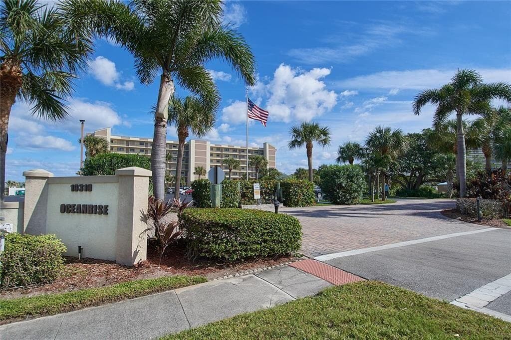 10310 S Ocean Drive 305, Jensen Beach, FL 34957 — photo 29 of 37