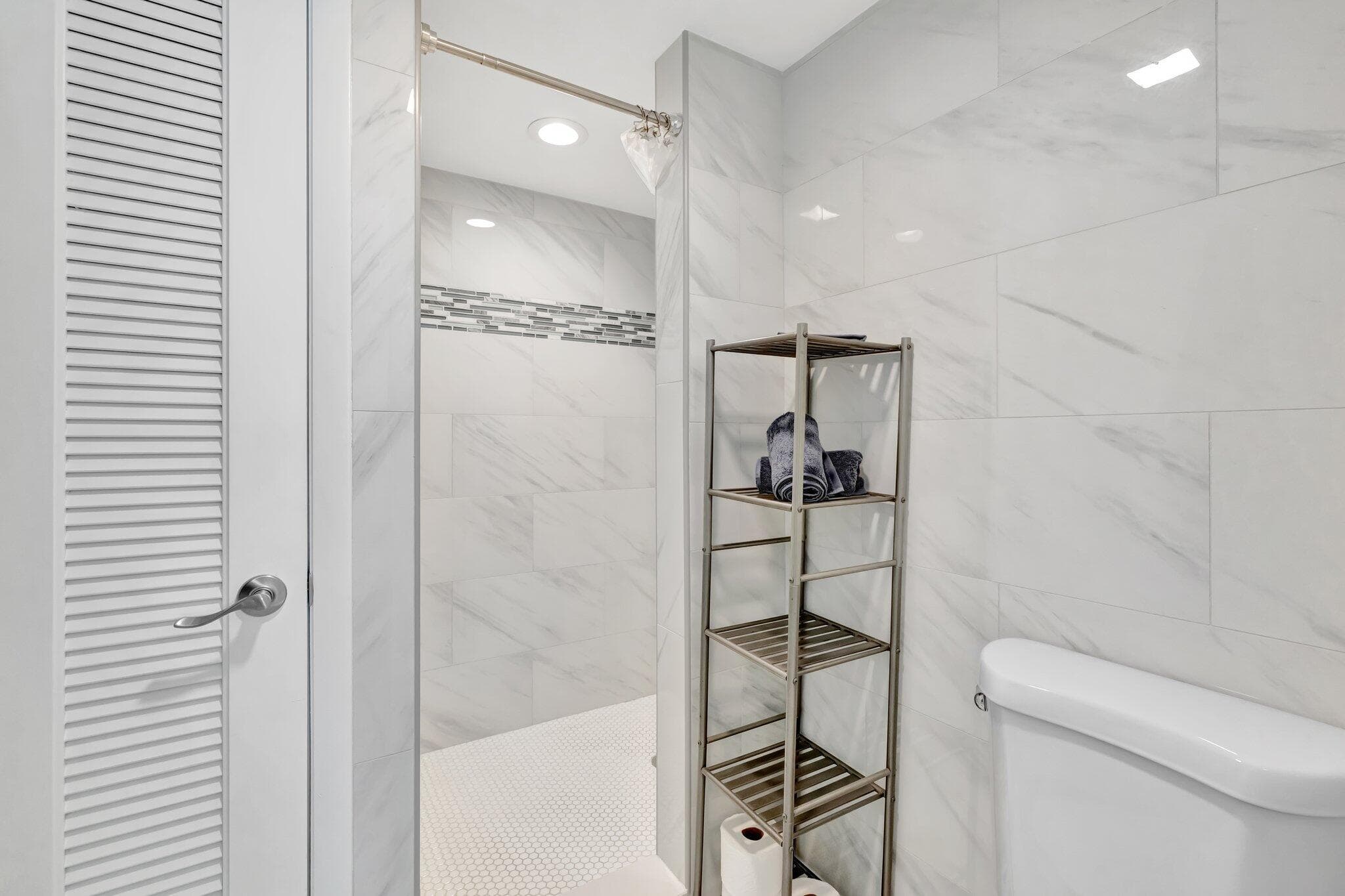 10310 S Ocean Drive 305, Jensen Beach, FL 34957 — photo 18 of 37