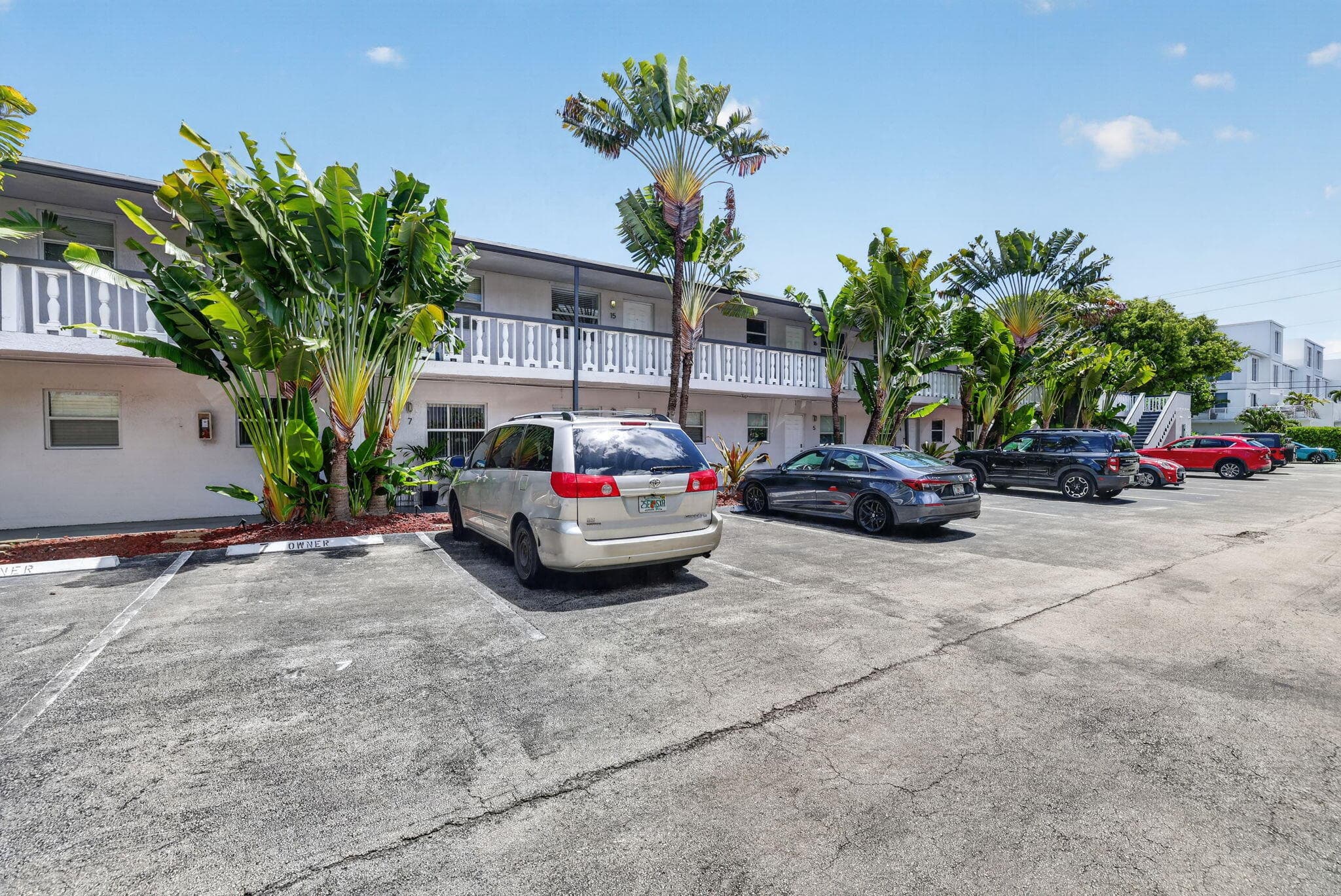2741 NE 8th Avenue 15, Wilton Manors, FL 33334 — photo 16 of 28