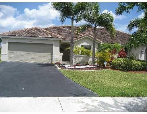 1560 Orion Lane, Weston, FL 33327 — photo 3 of 3