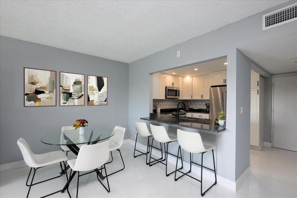 900 River Reach Drive 425, Fort Lauderdale, FL 33315 — photo 4 of 32