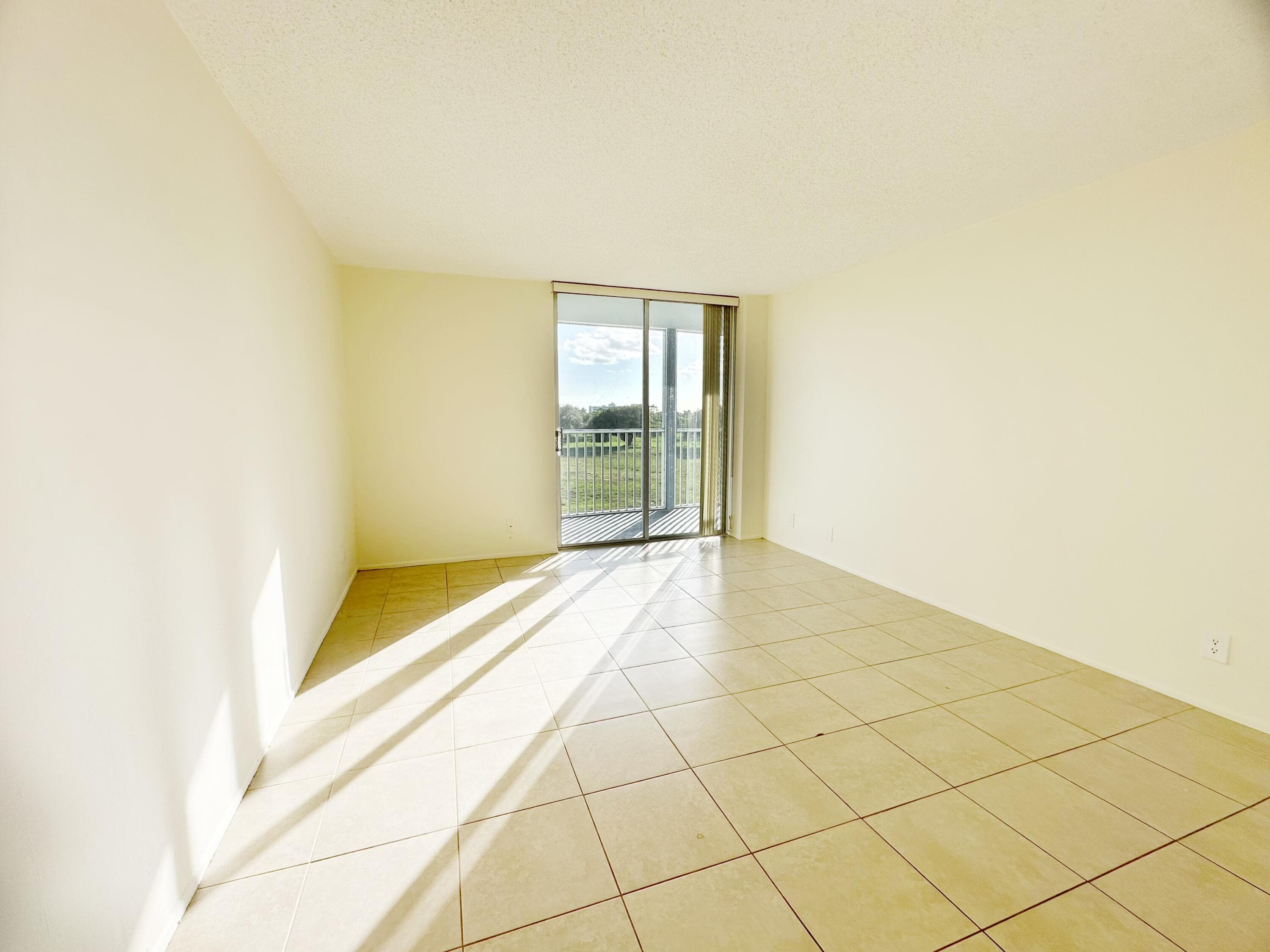 5301 NW 2nd Avenue 401, Boca Raton, FL 33487 — photo 19 of 34