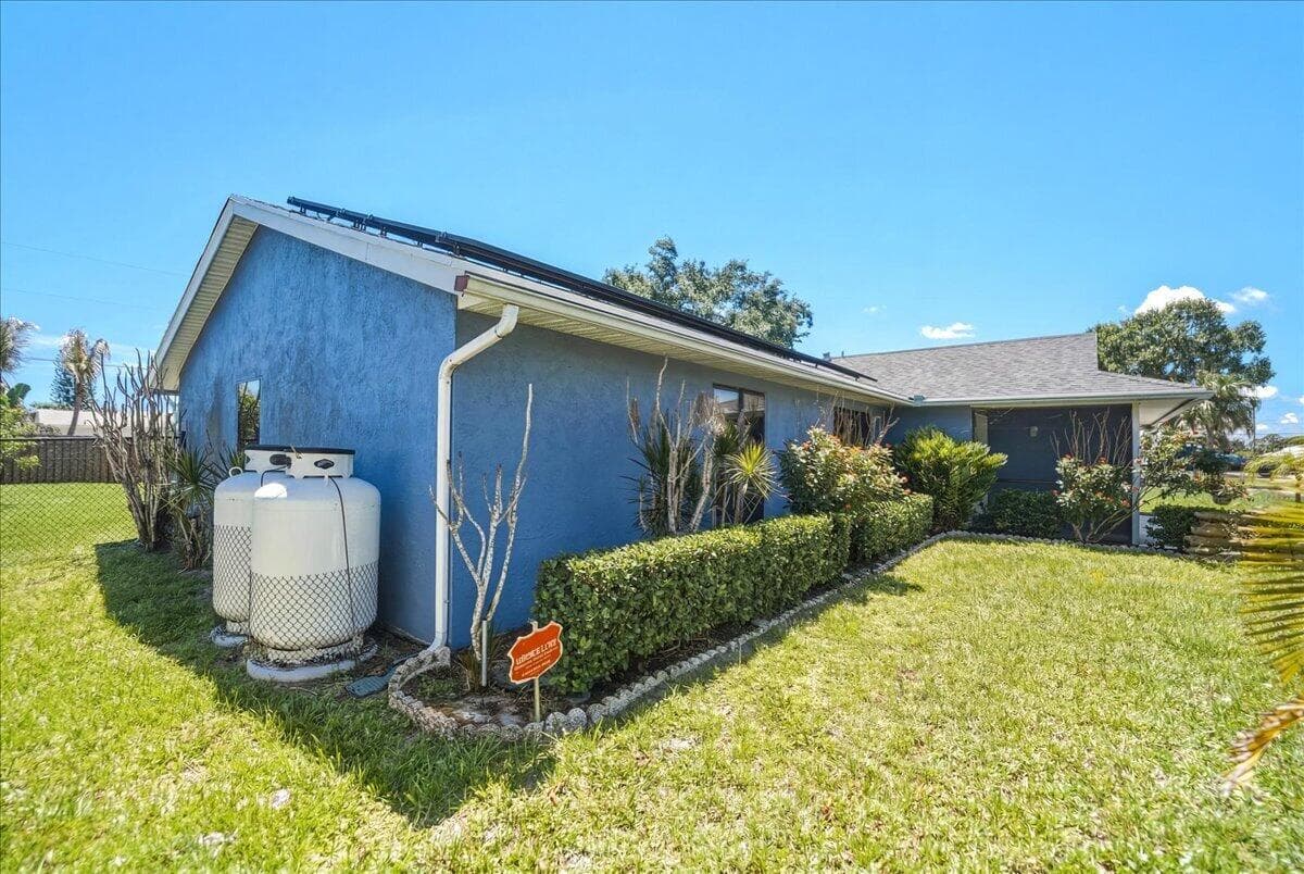 465 SE Asbury Lane, Port St. Lucie, FL 34983 — photo 6 of 49