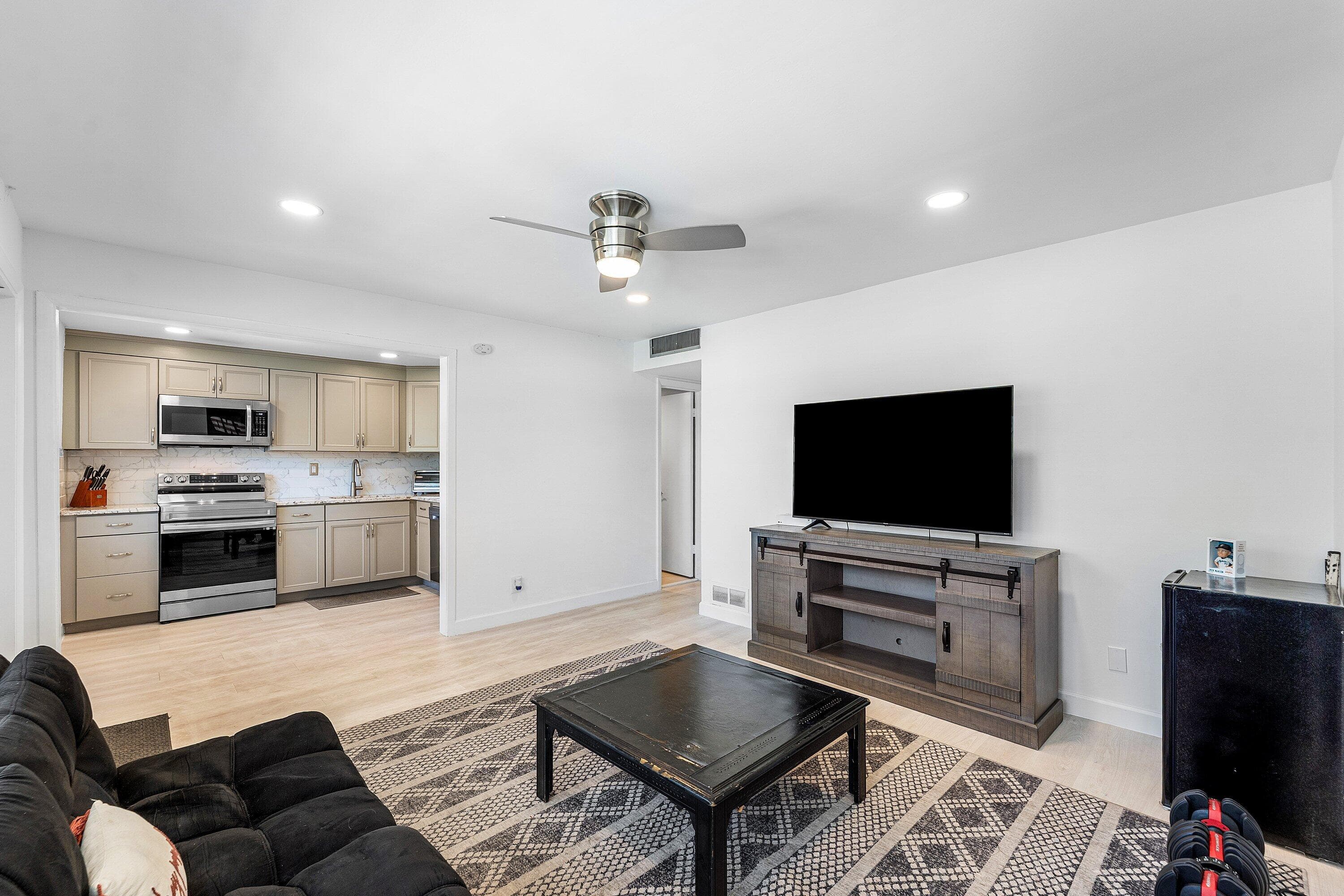 340 NW 19th Street 2020, Boca Raton, FL 33432 — photo 9 of 17