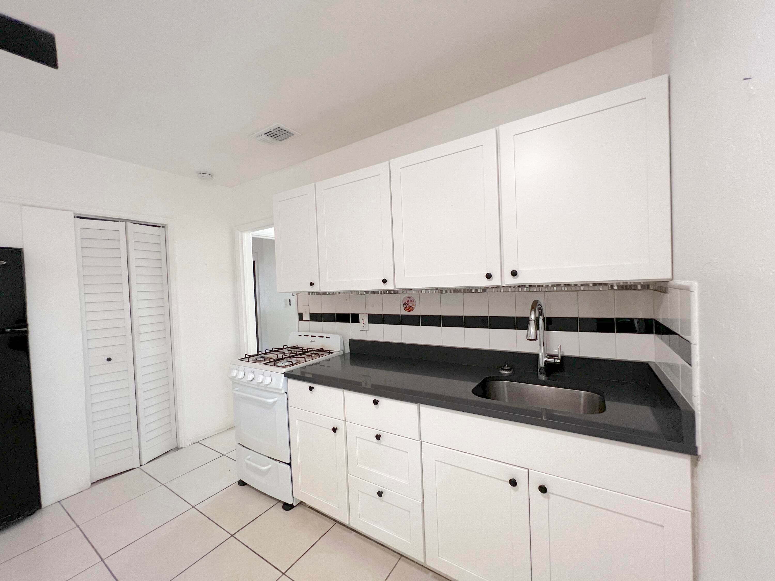1859 Buchanan Street 2, Hollywood, FL 33020 — photo 8 of 28