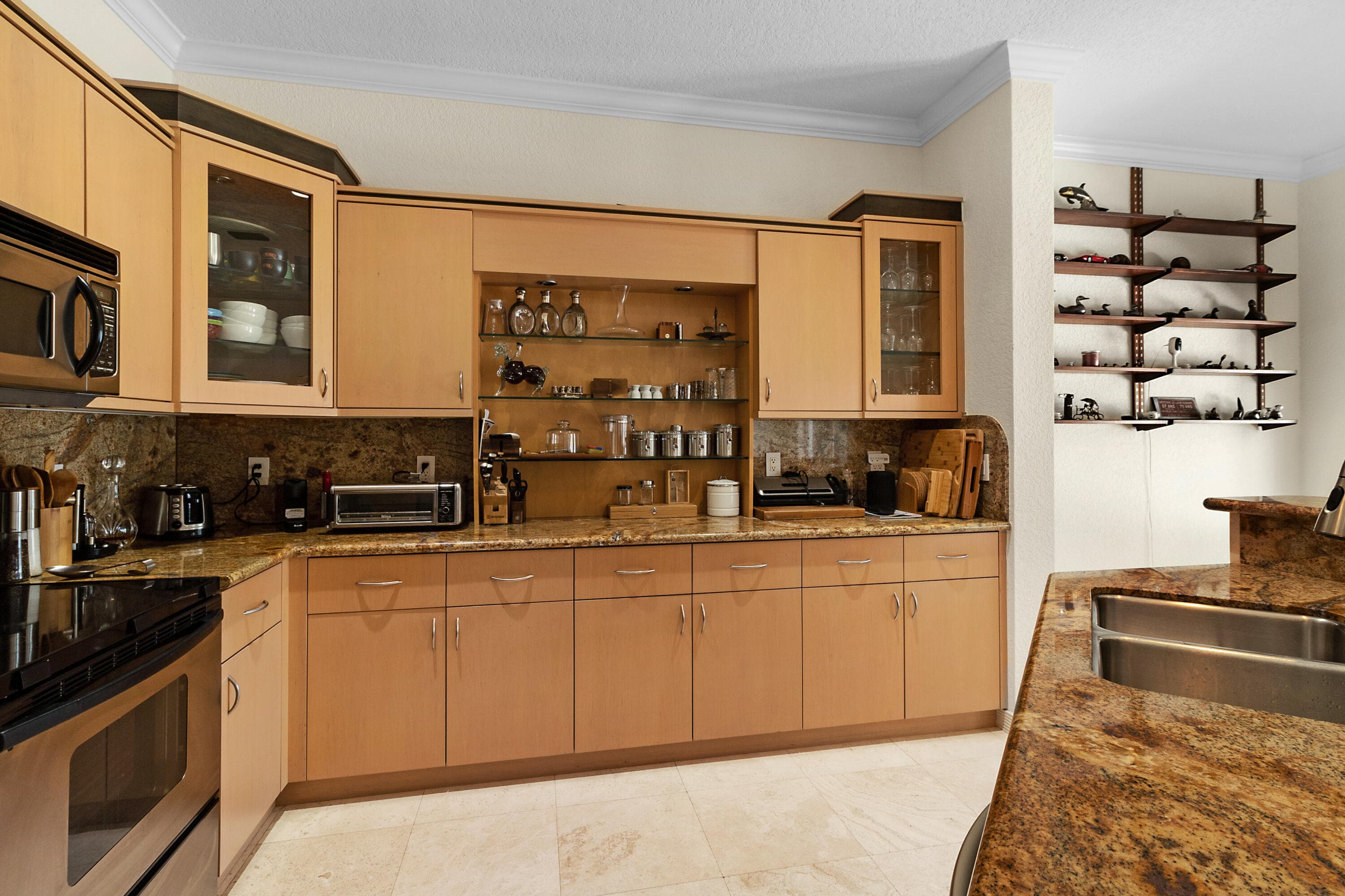 4517 NE 21st Avenue 4, Fort Lauderdale, FL 33308 — photo 5 of 38