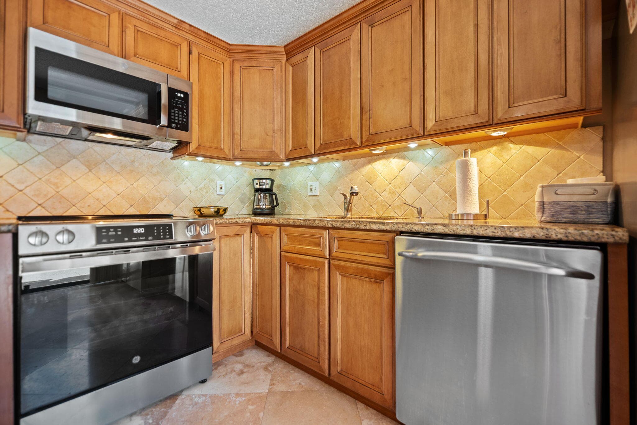 2874 Waterford Drive S, Deerfield Beach, FL 33442 — photo 12 of 26