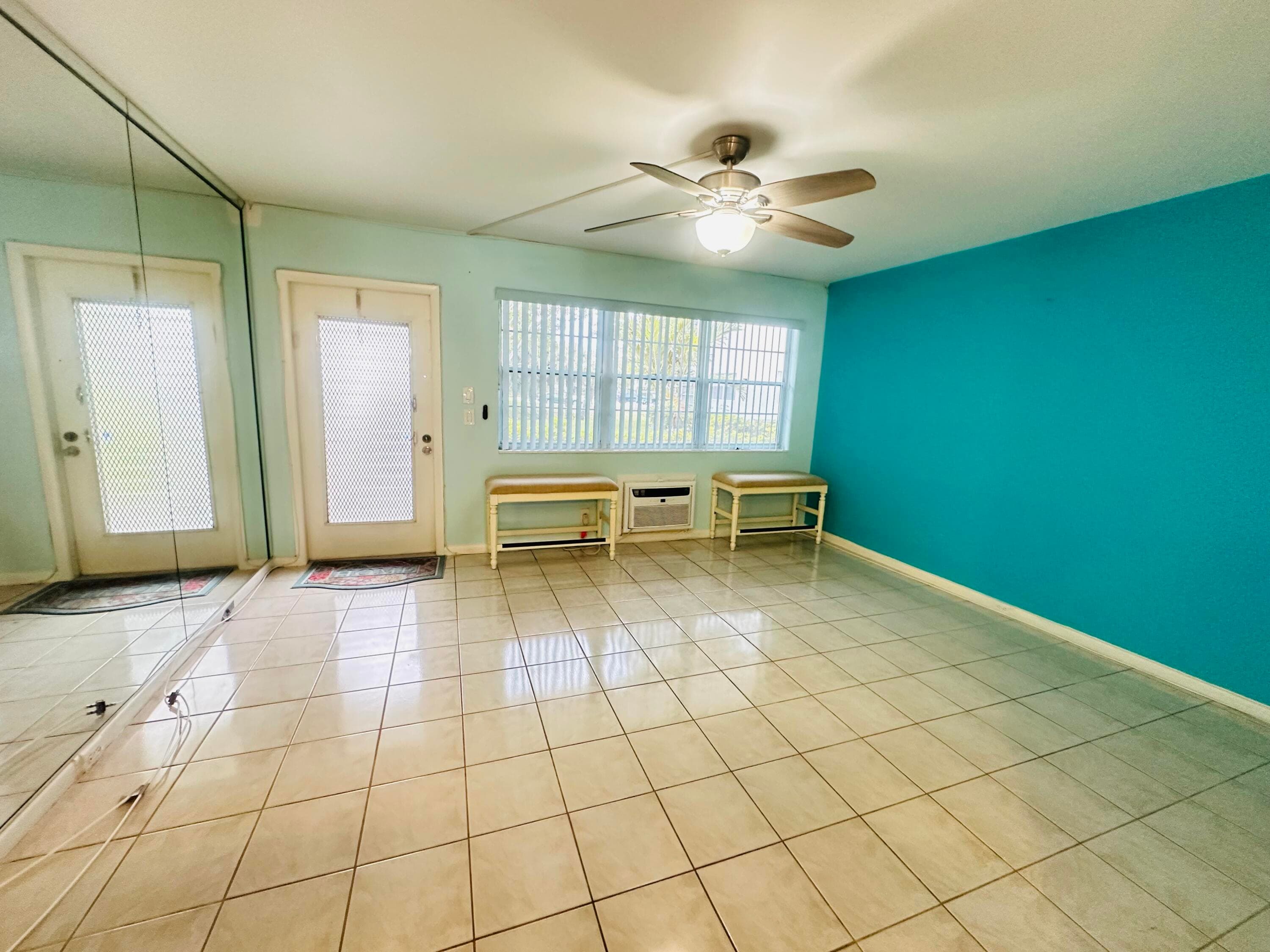 86 Markham E, Deerfield Beach, FL 33442 — photo 3 of 54