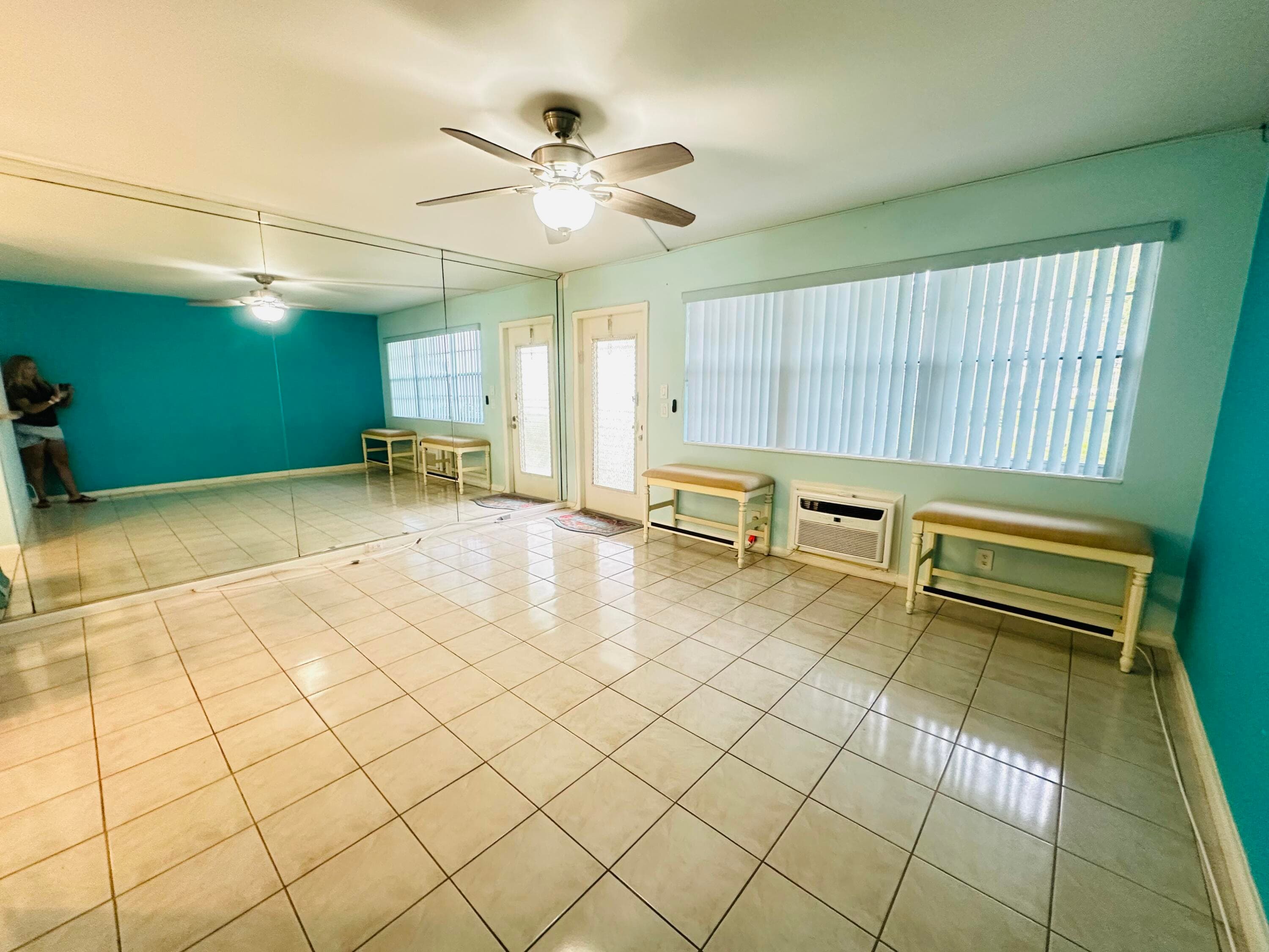 86 Markham E, Deerfield Beach, FL 33442 — photo 4 of 54